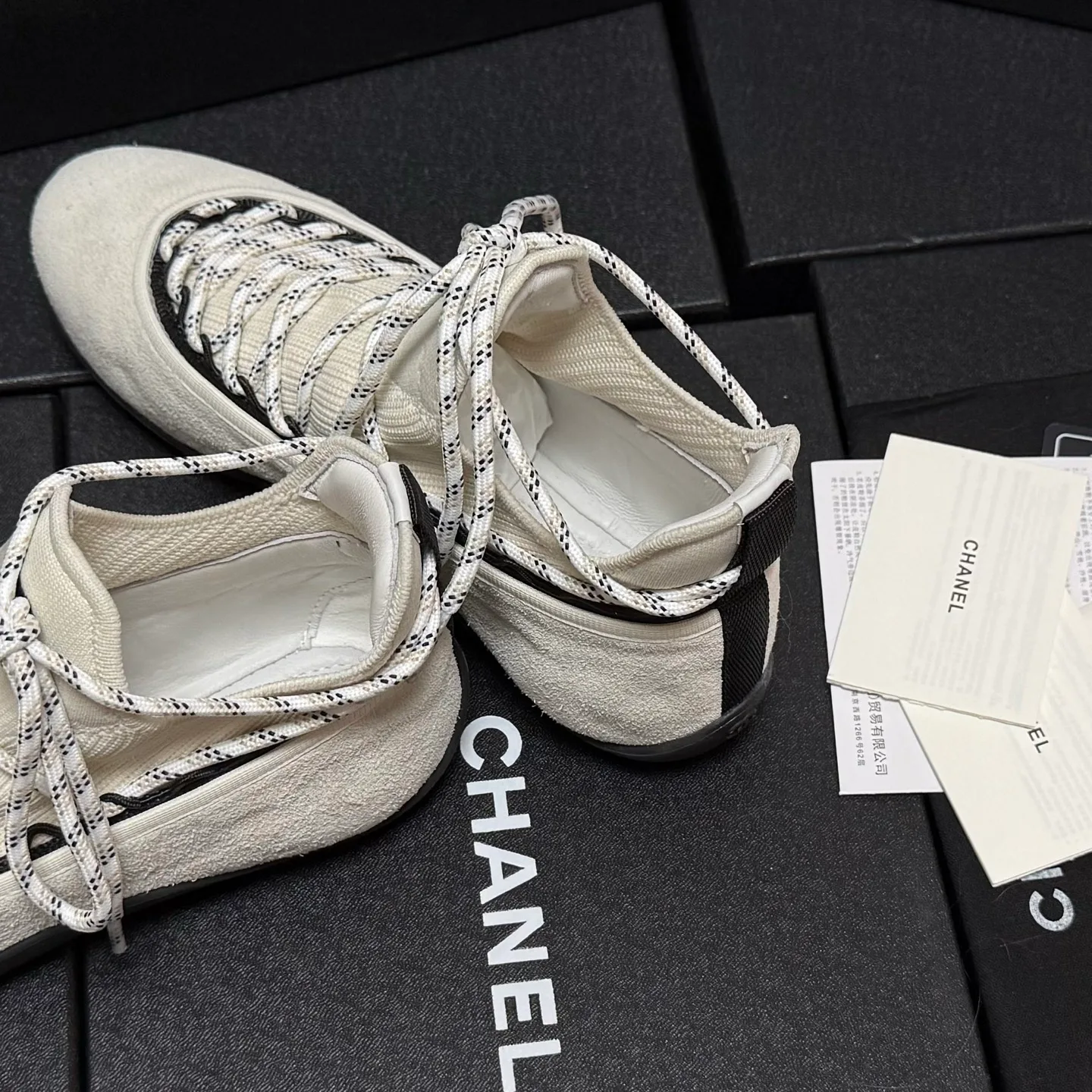 Кроссовки Женские Chanel 18083058