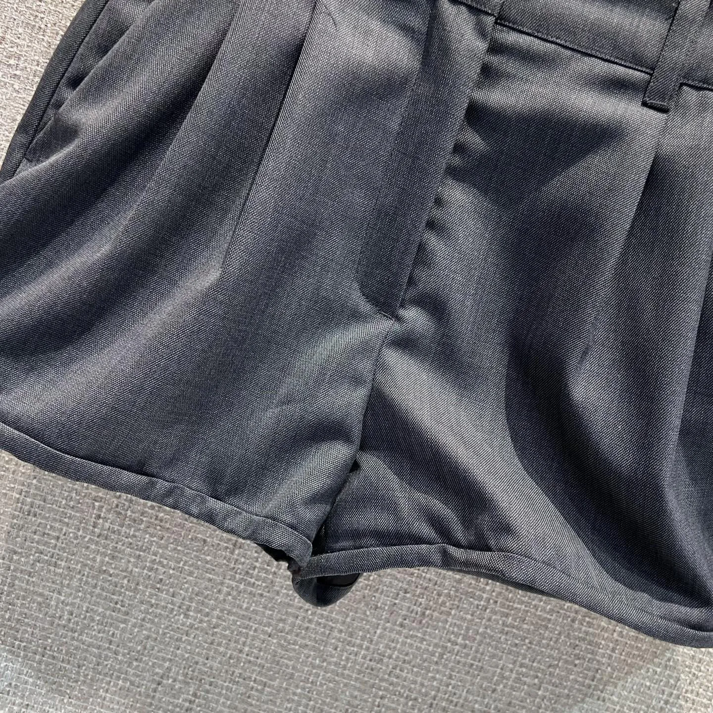 Шорты Женские Prada 9898161