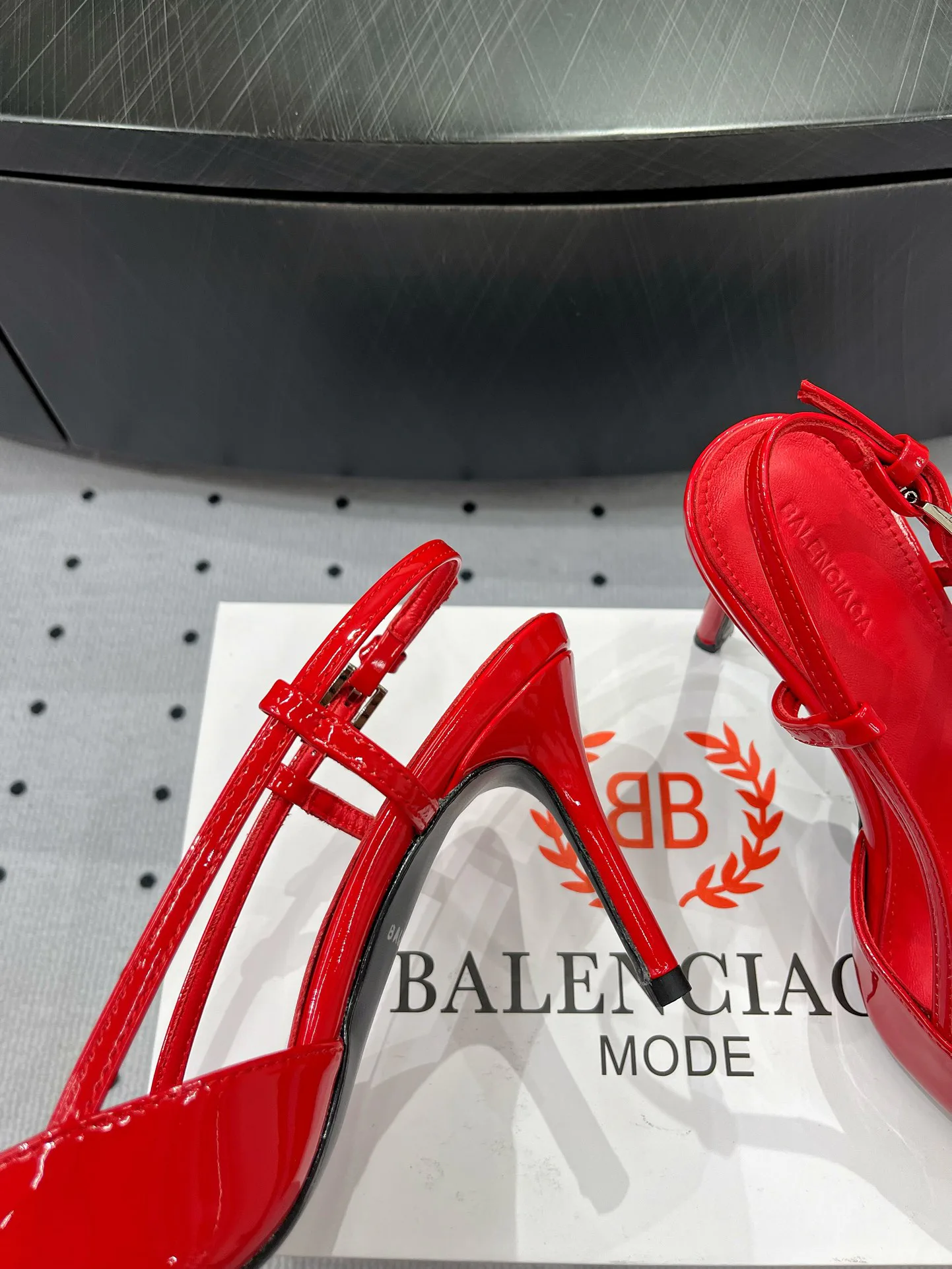 Туфли Женские Balenciaga 26391