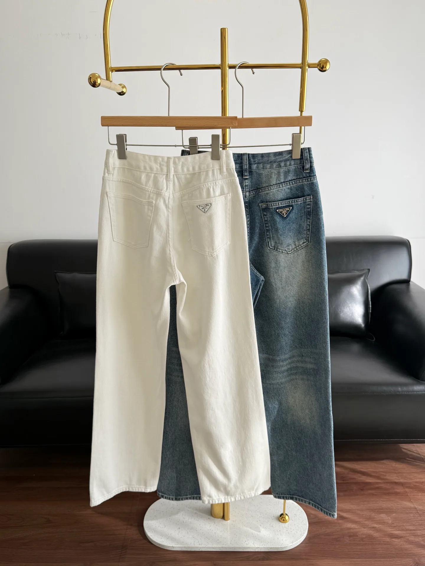 Джинсы Женские Prada 11577519