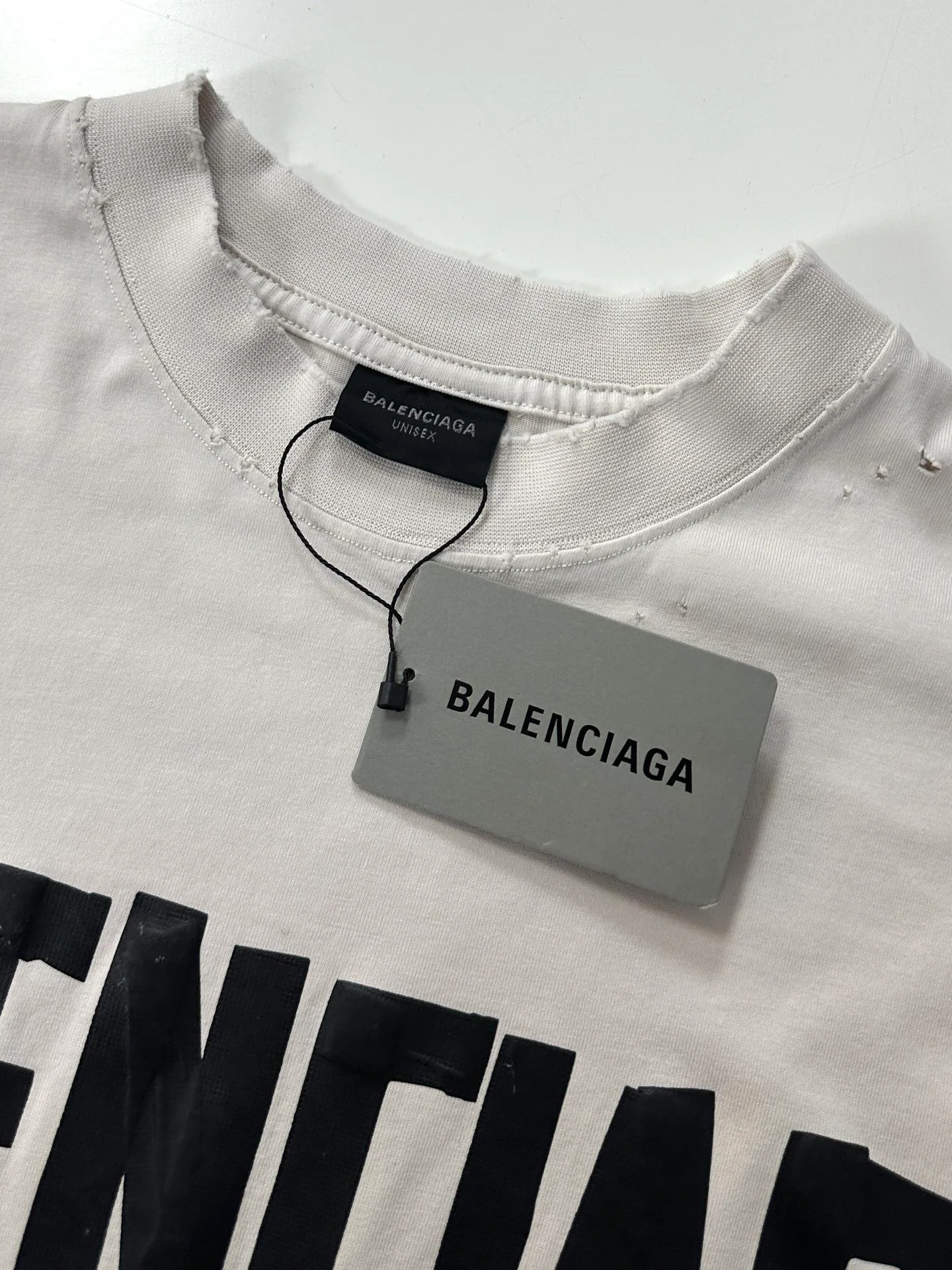 Футболки Женские Balenciaga 17200