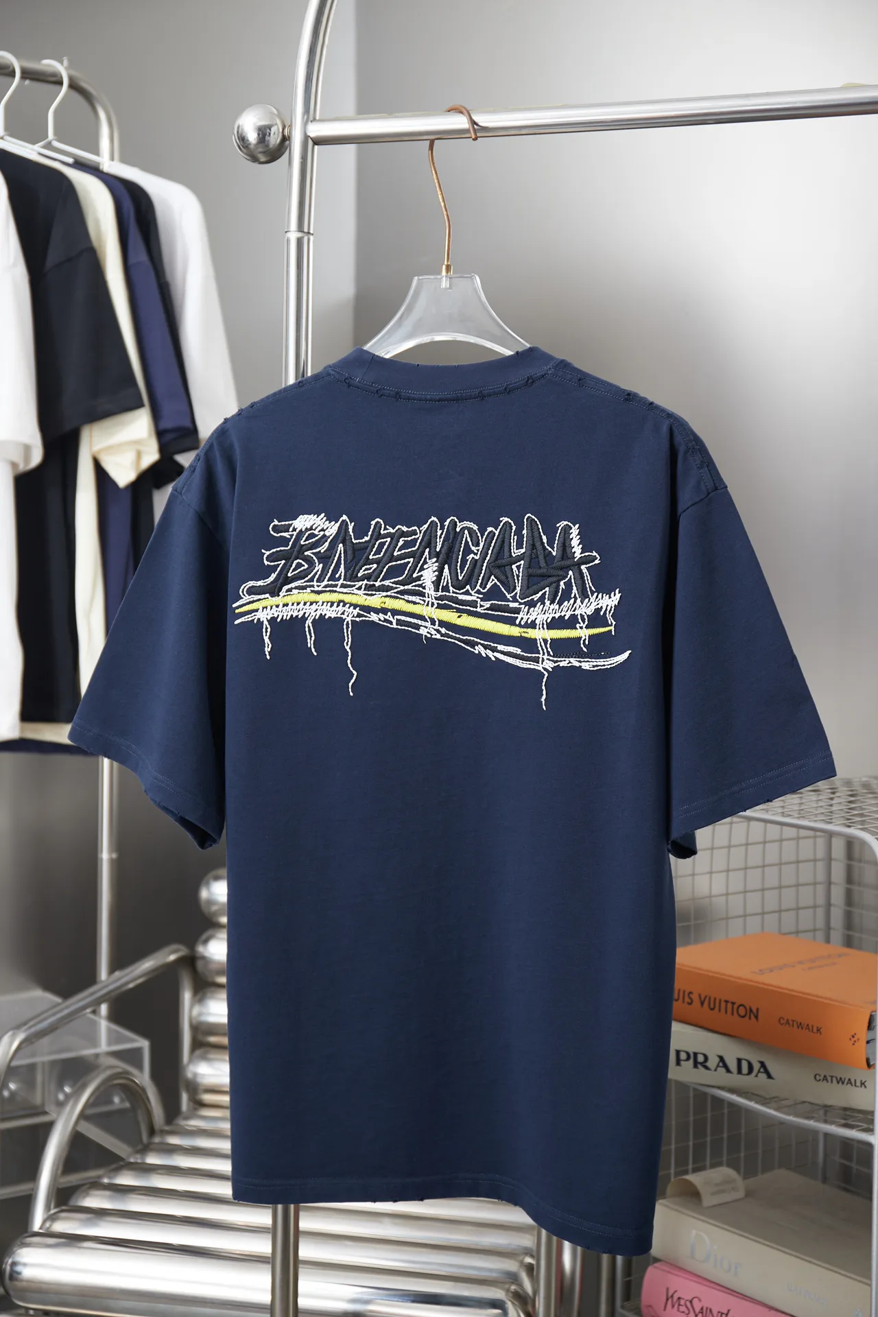 Футболки Женские Balenciaga 10937940