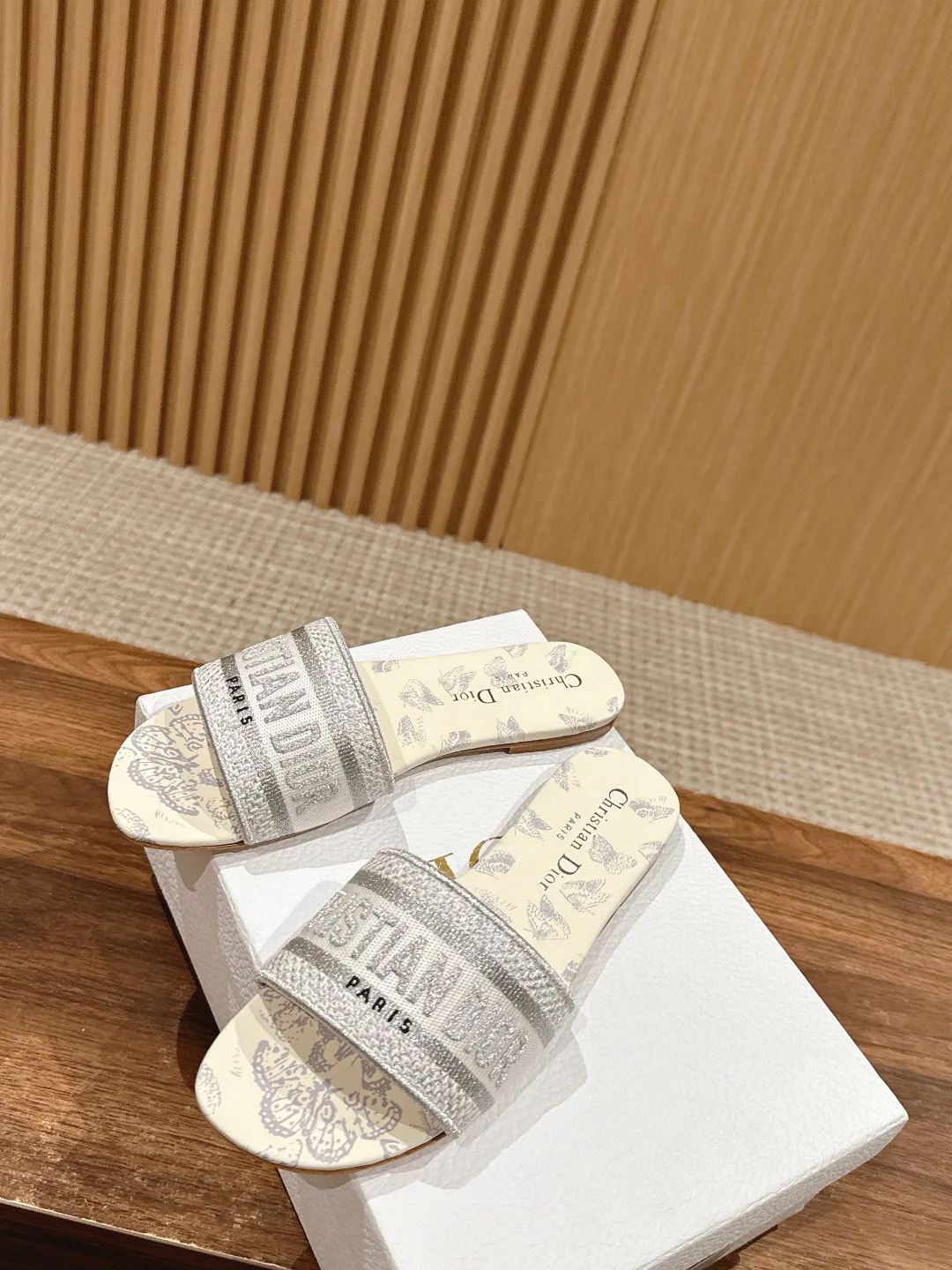 Шлепанцы Женские Christian Dior 11599935