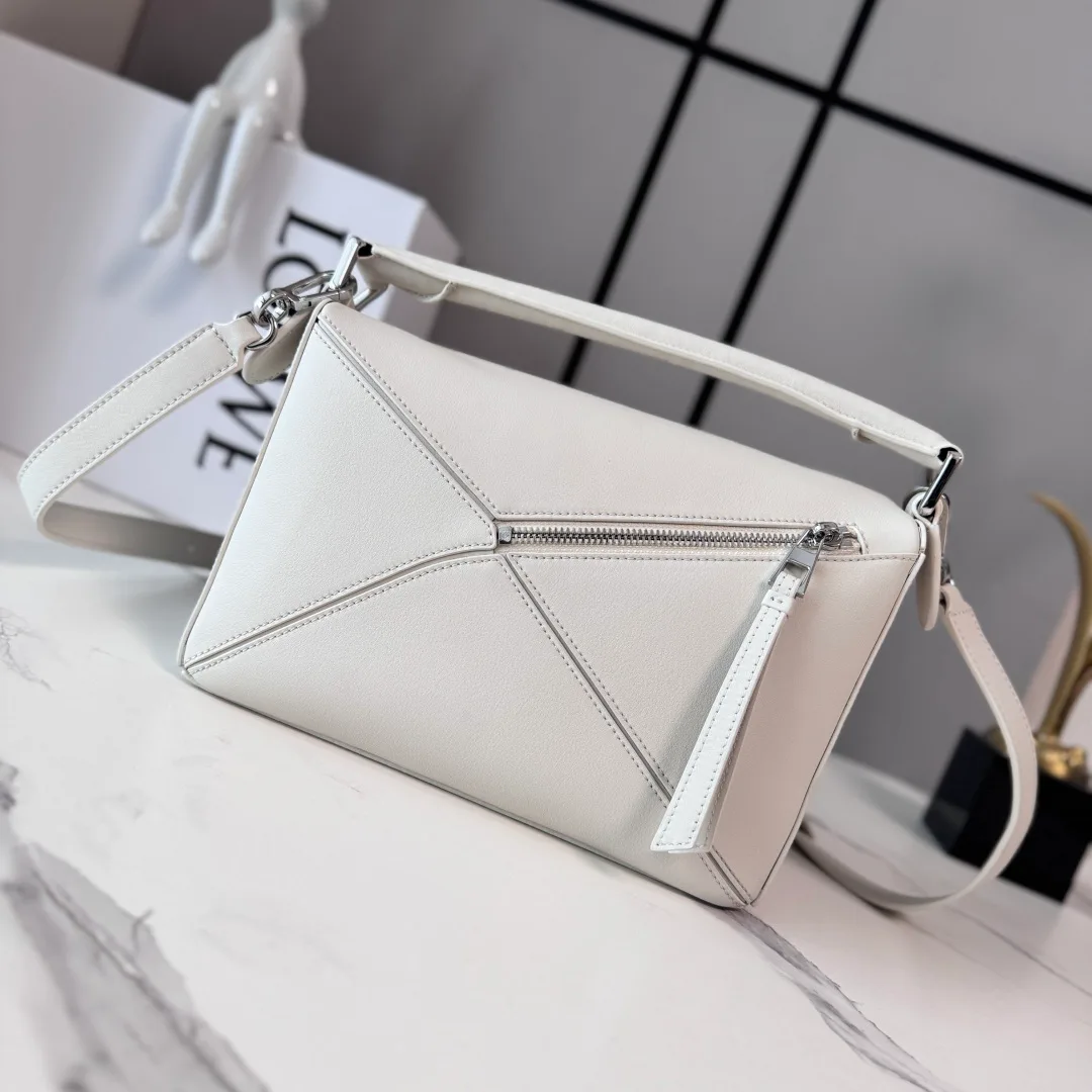 Классические Сумки Женские Loewe 13174365