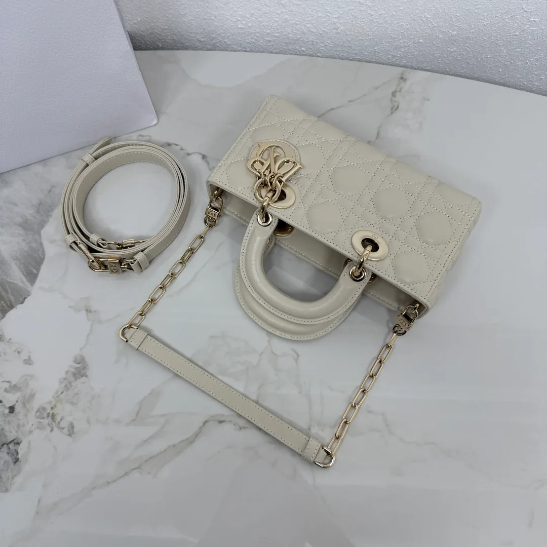Классические Сумки Женские Christian Dior 17601433