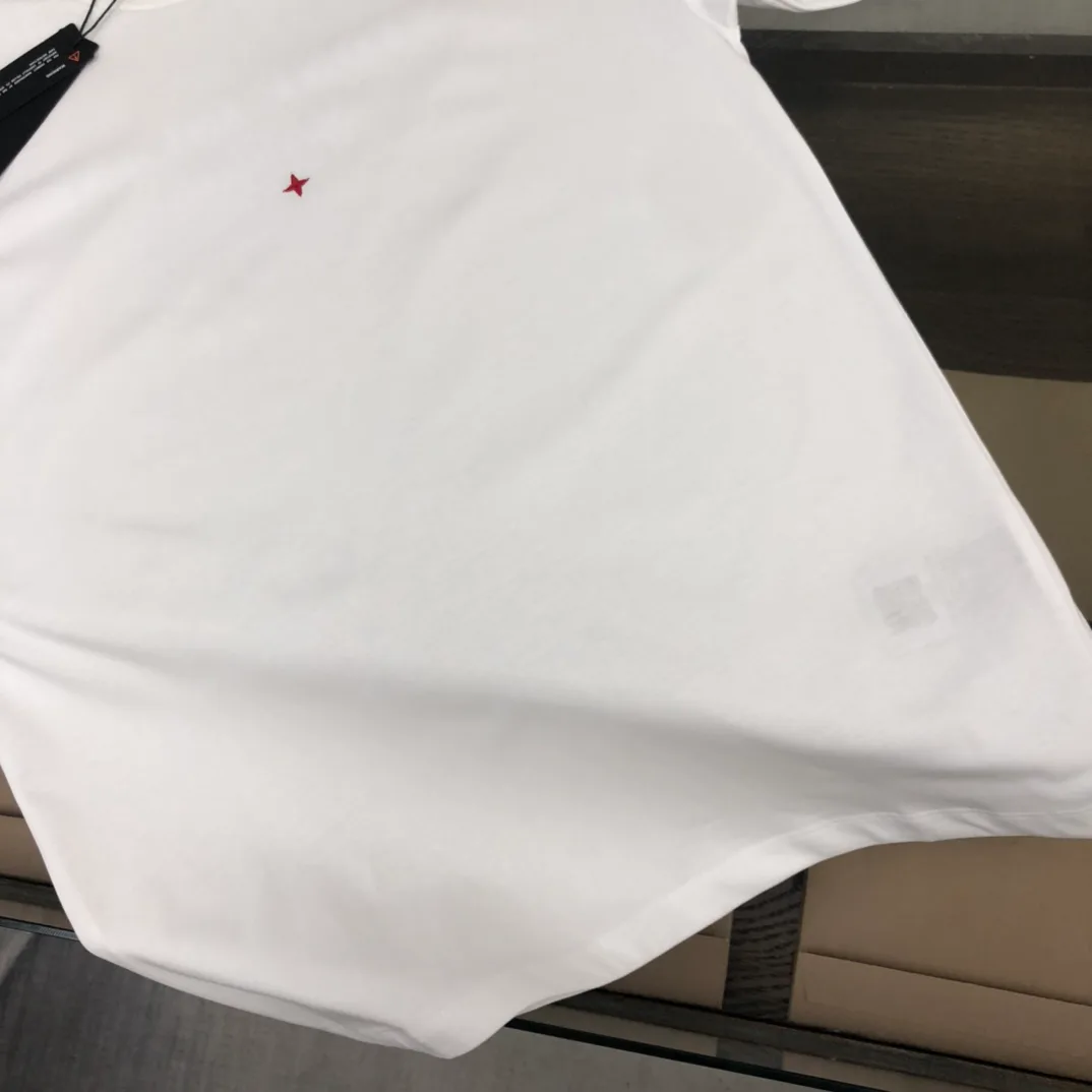 Футболки Женские Stone Island 13230283