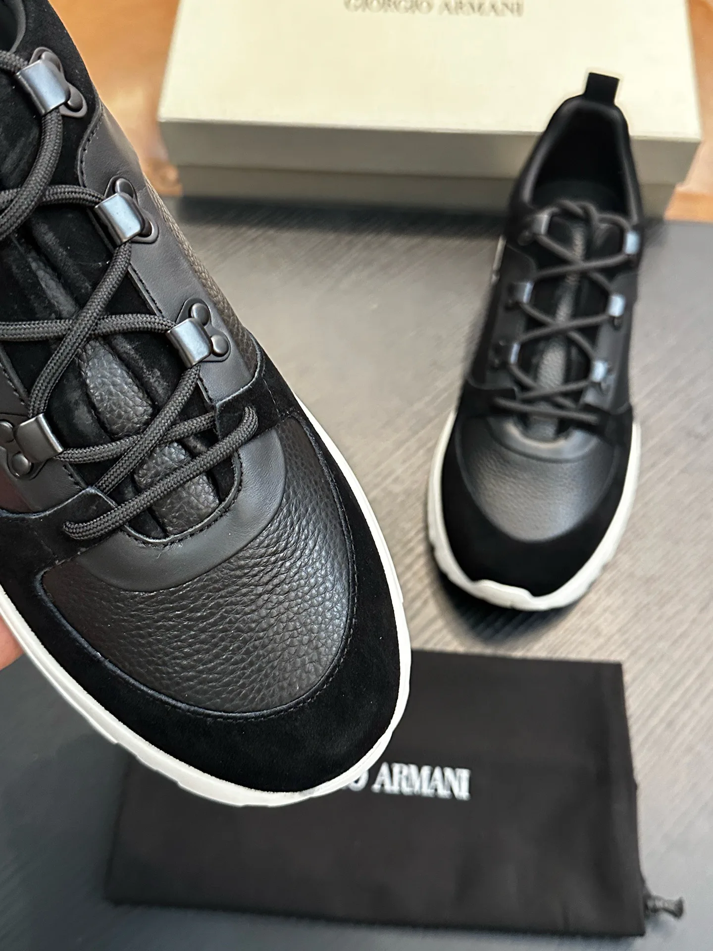 Кроссовки Мужские Armani 11426306