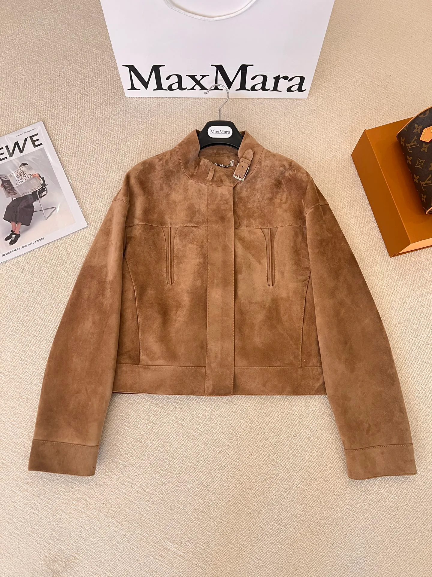 Кожаные Куртки И Дублёнки Женские Loewe 11413782