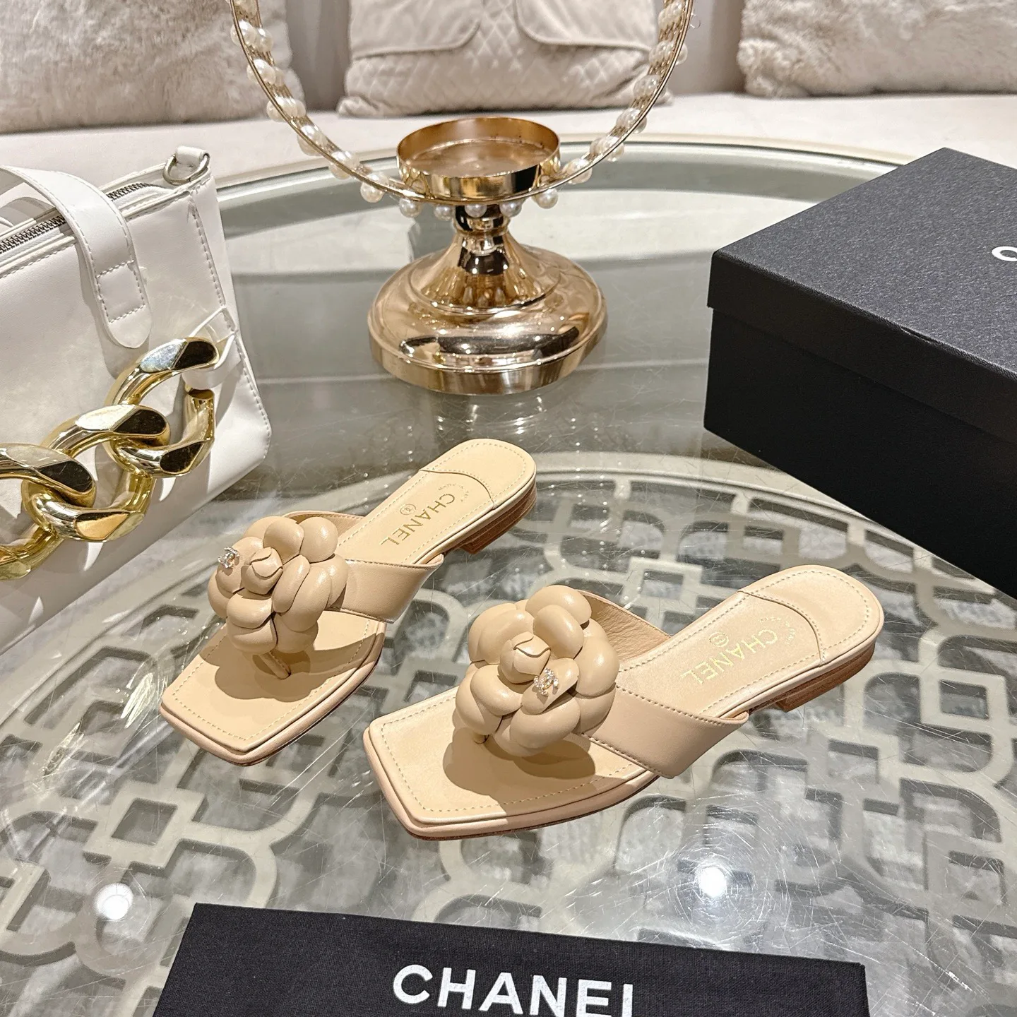 Шлепанцы Женские Chanel 12696617