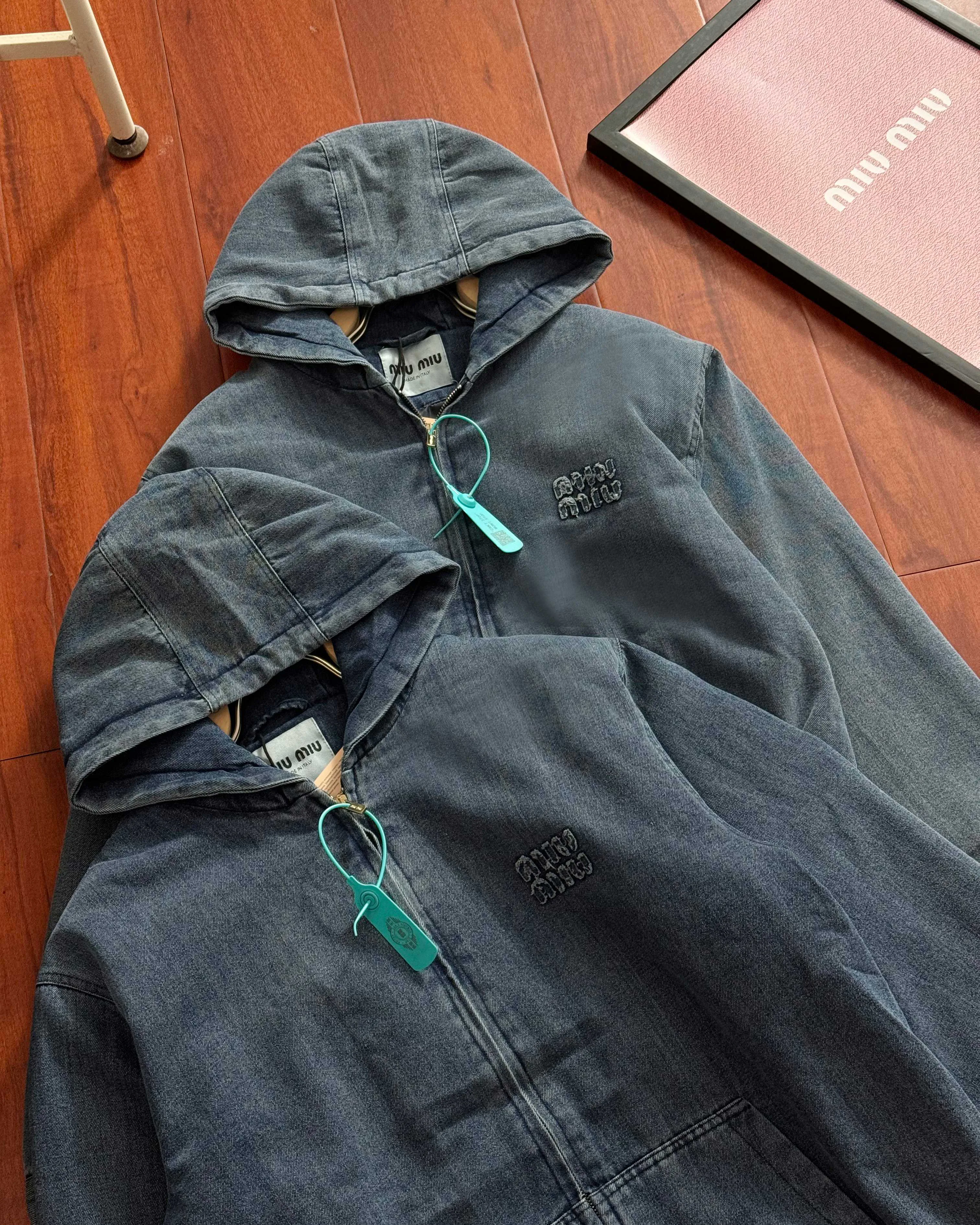 Куртки И Пуховики Женские Miu Miu 10065669