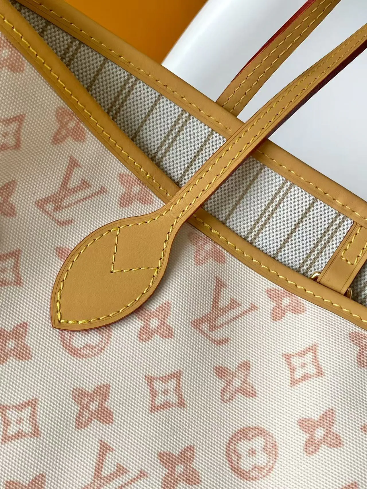 Сумки На Ремне Женские Louis Vuitton 903179