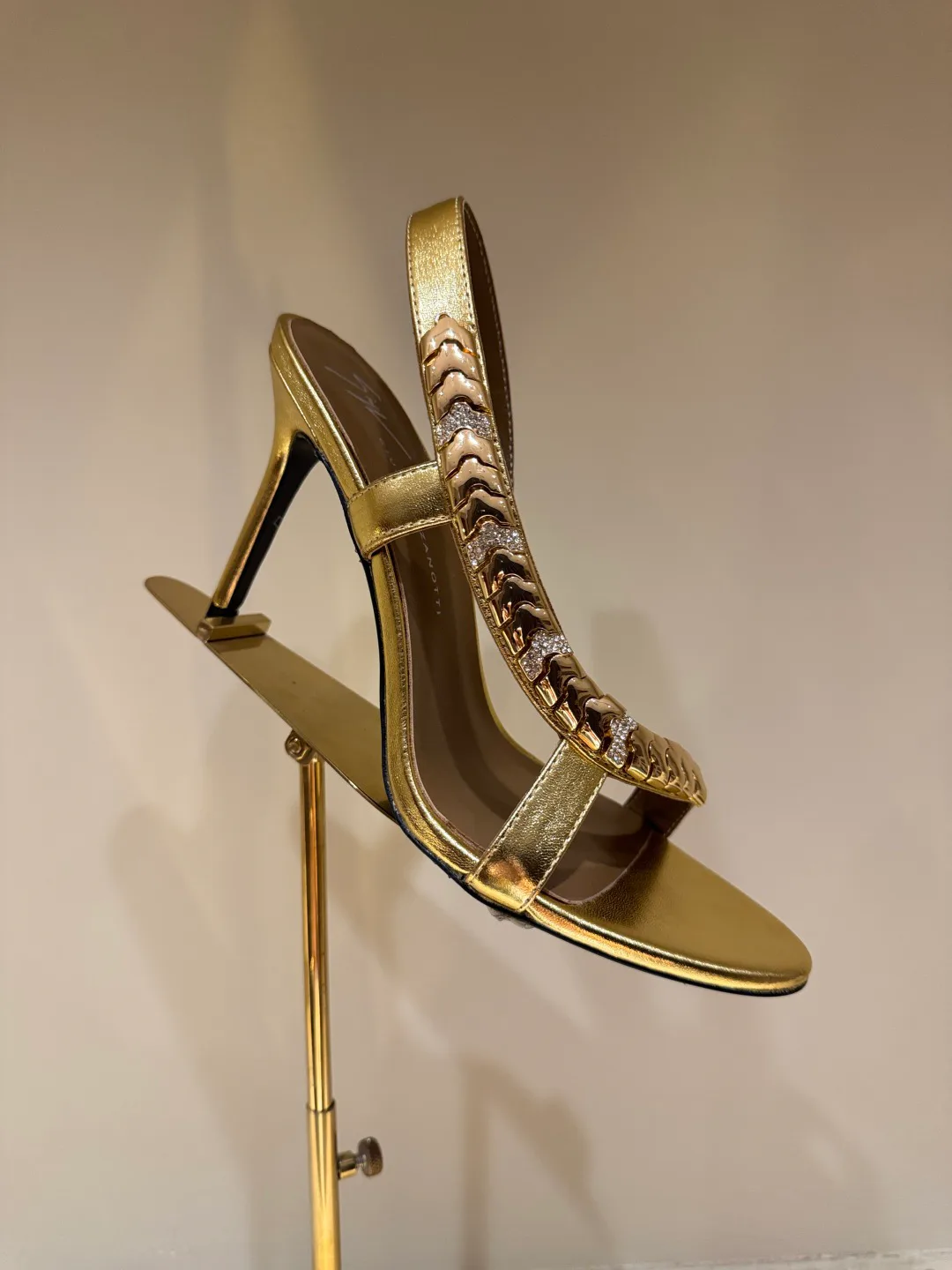 Босоножки Женские Giuseppe Zanotti 11268849