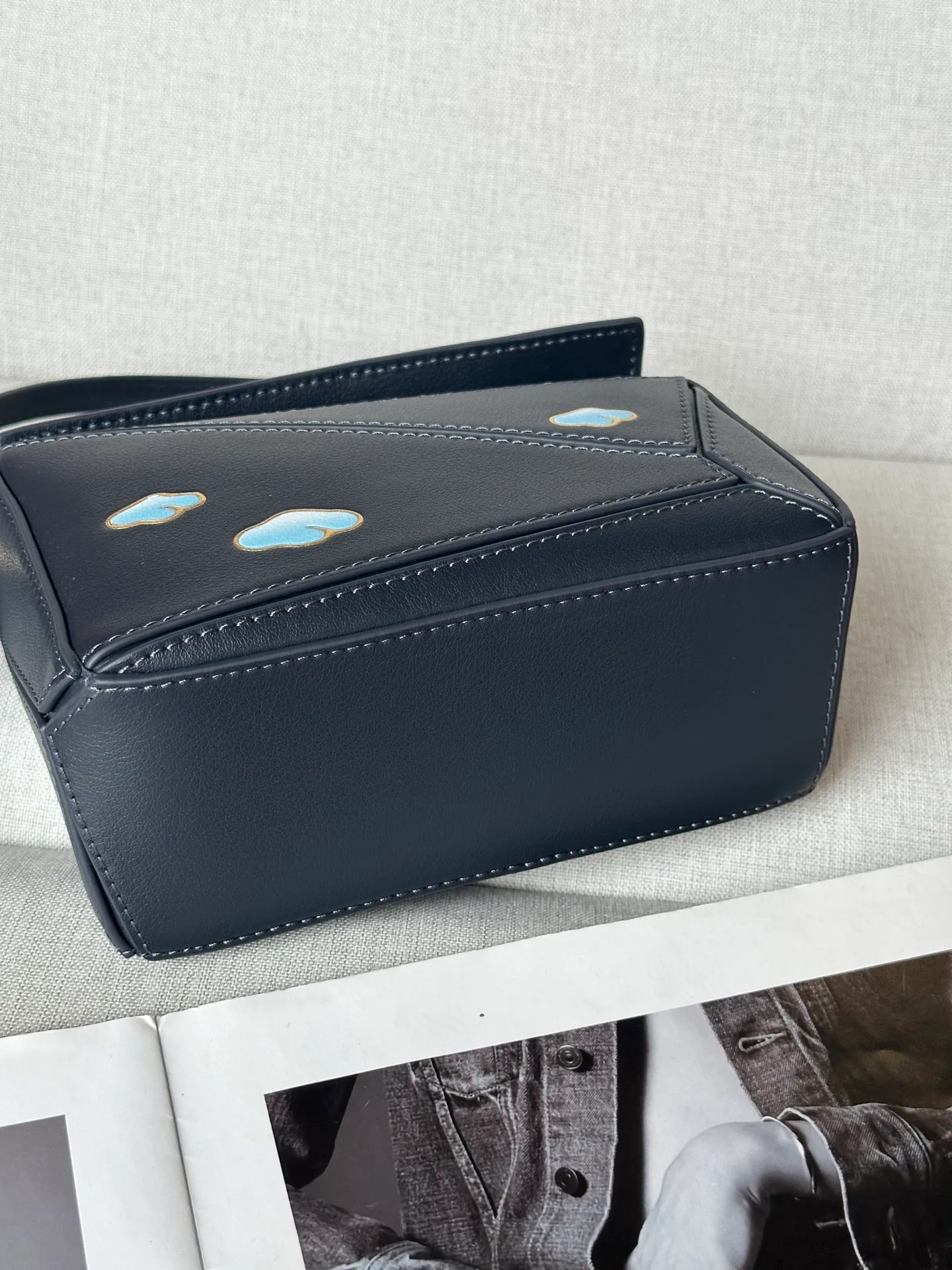 Классические Сумки Женские Loewe 11699879
