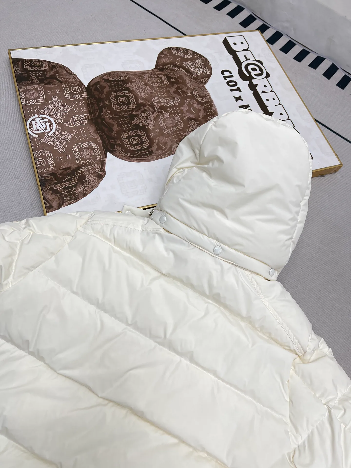 Куртки И Пуховики Женские Moncler 5379383
