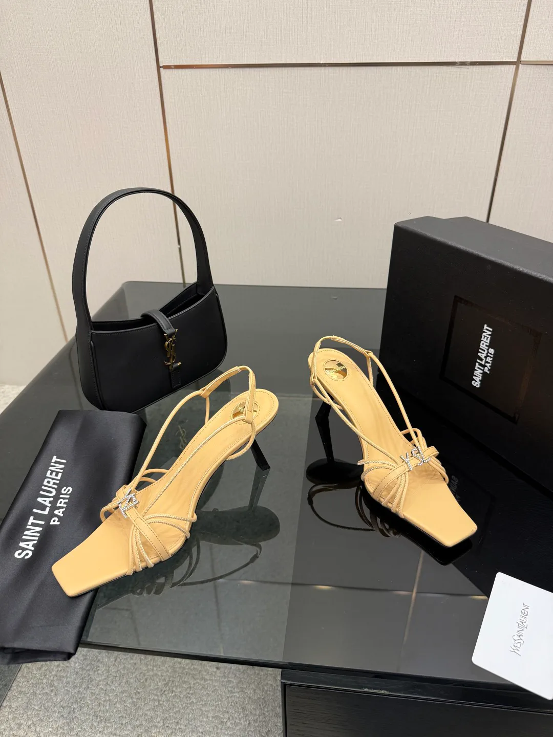 Босоножки Женские Saint Laurent 1435313