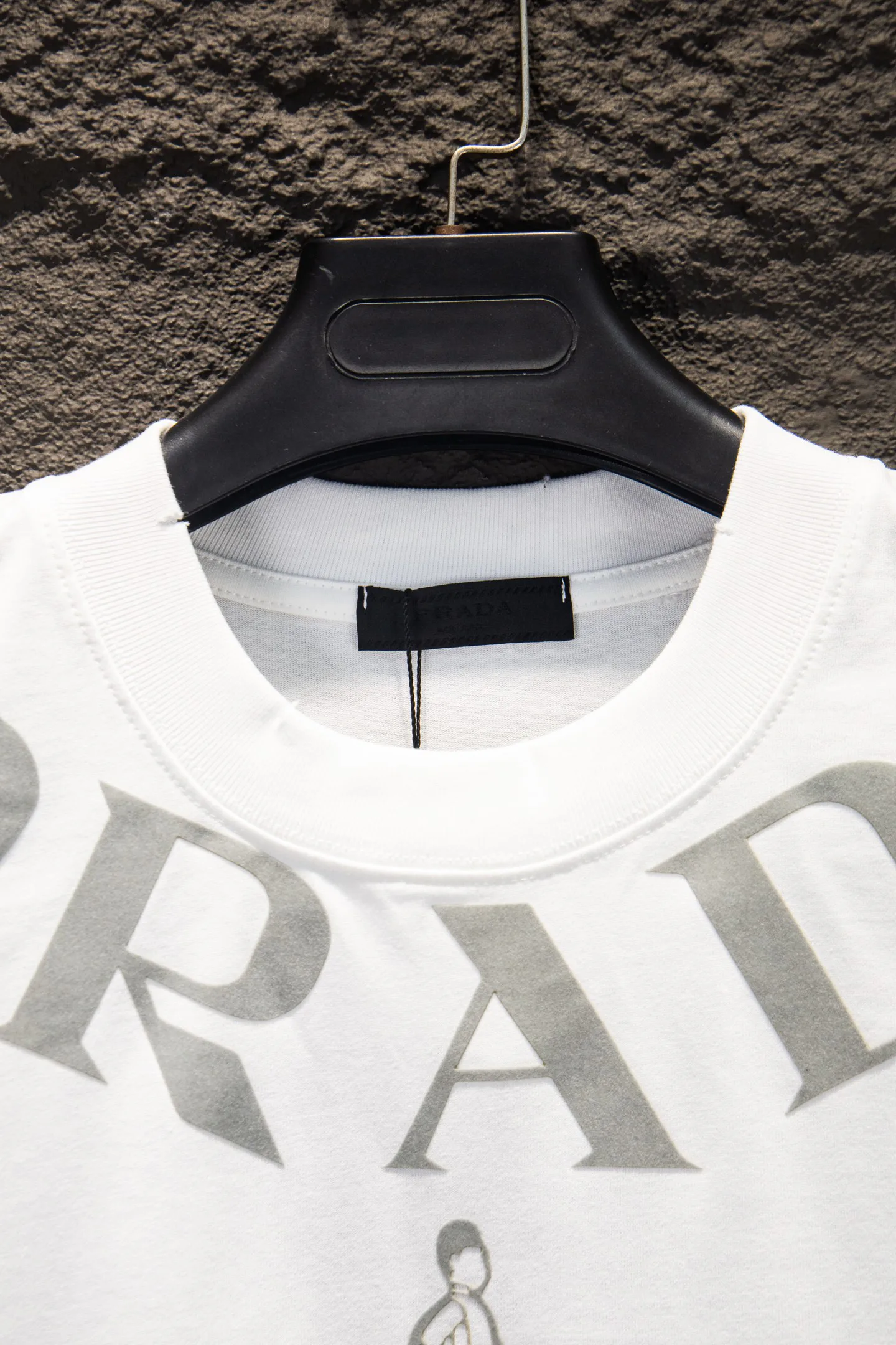 Футболки Женские Prada 9182408