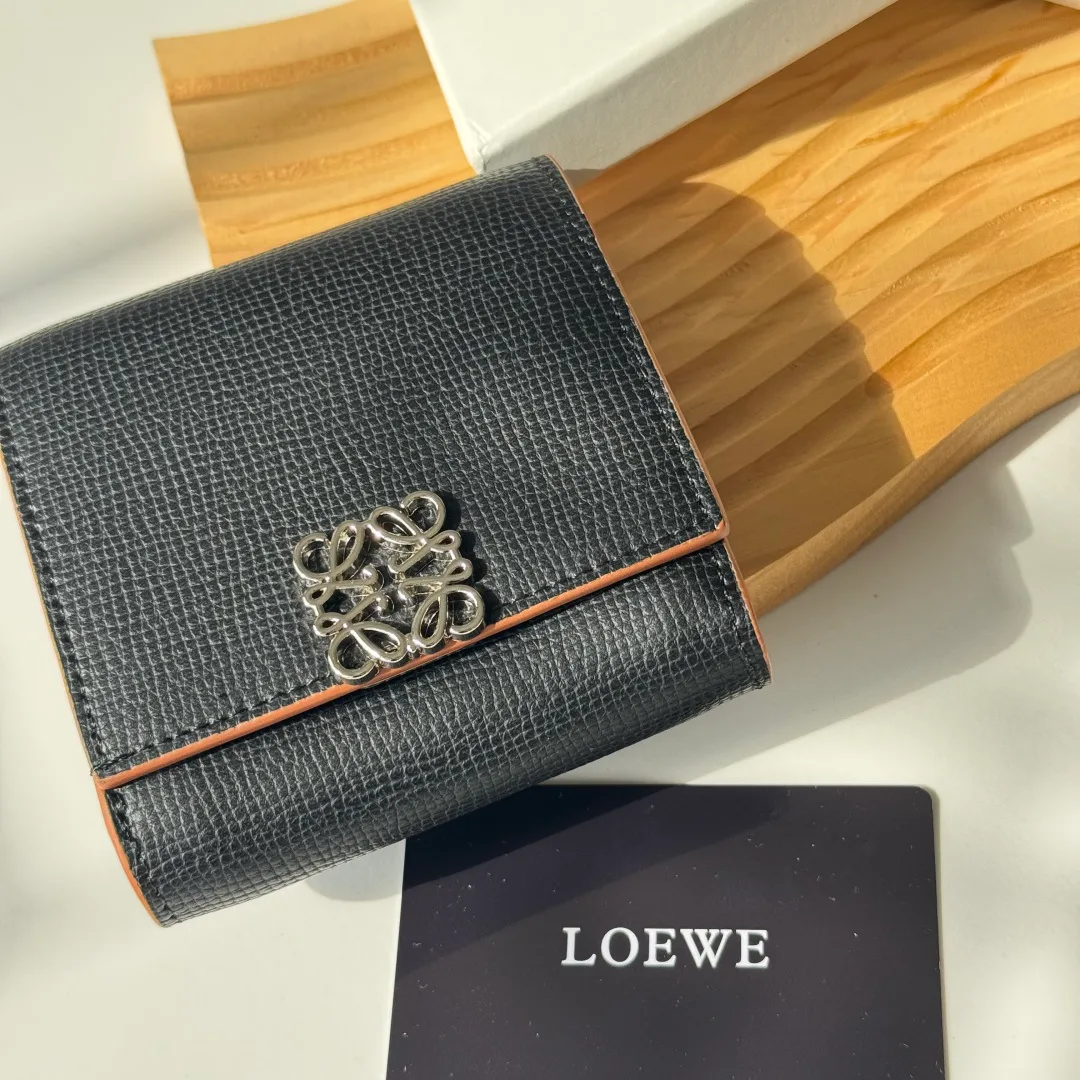 Клатчи Женские Loewe 617225