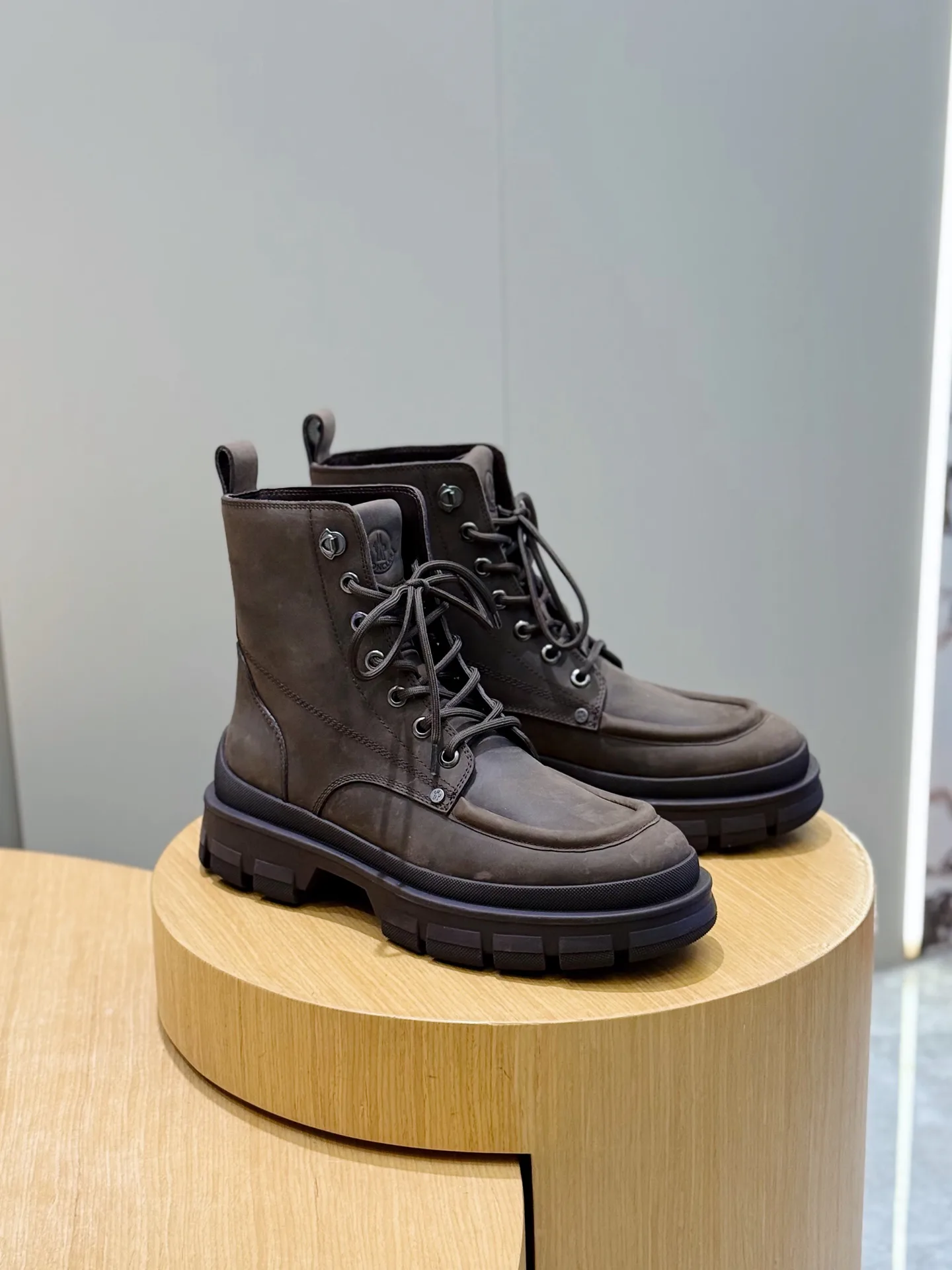Ботинки Мужские Moncler 19423332