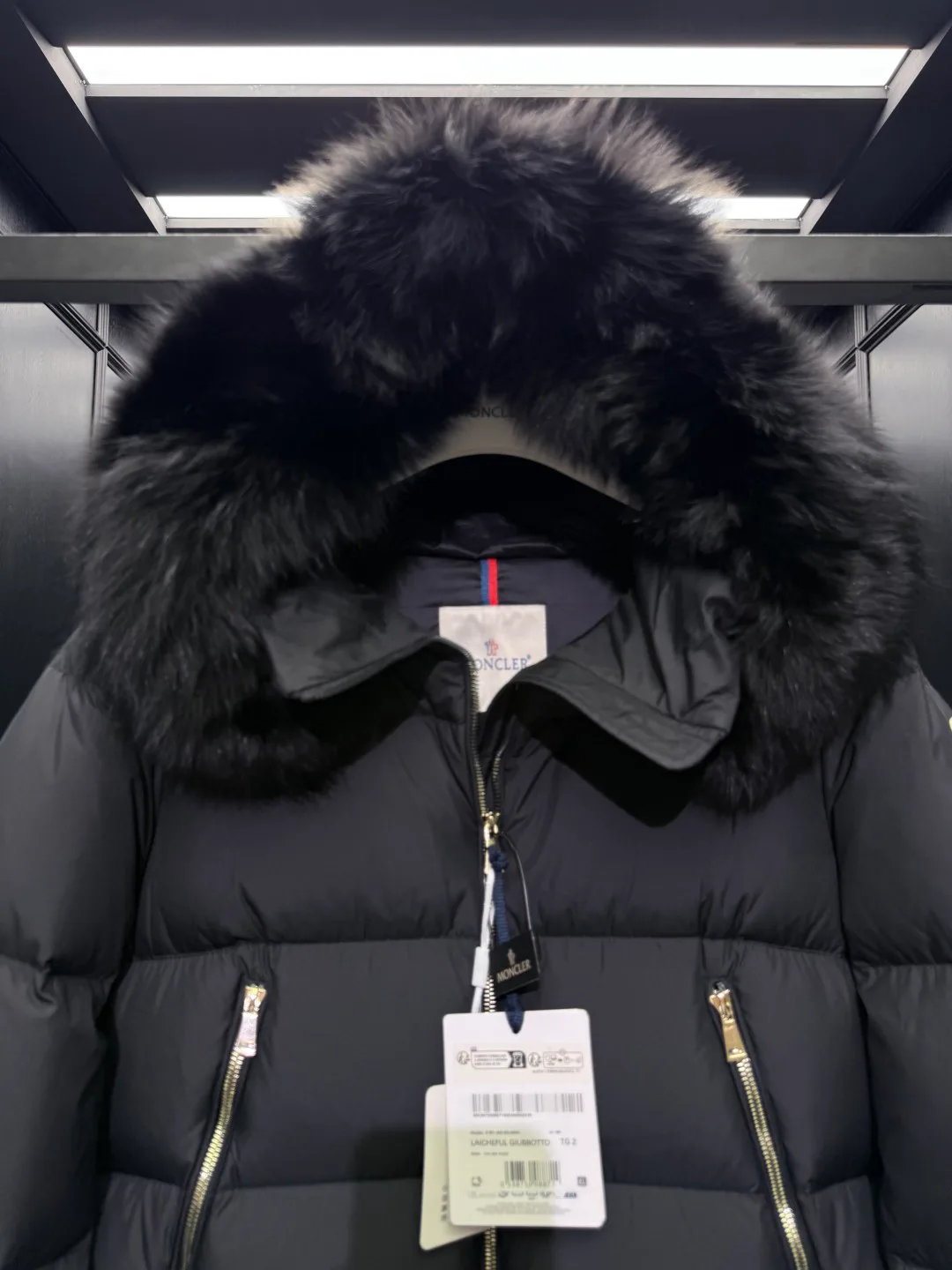 Куртки И Пуховики Женские Moncler 18510381