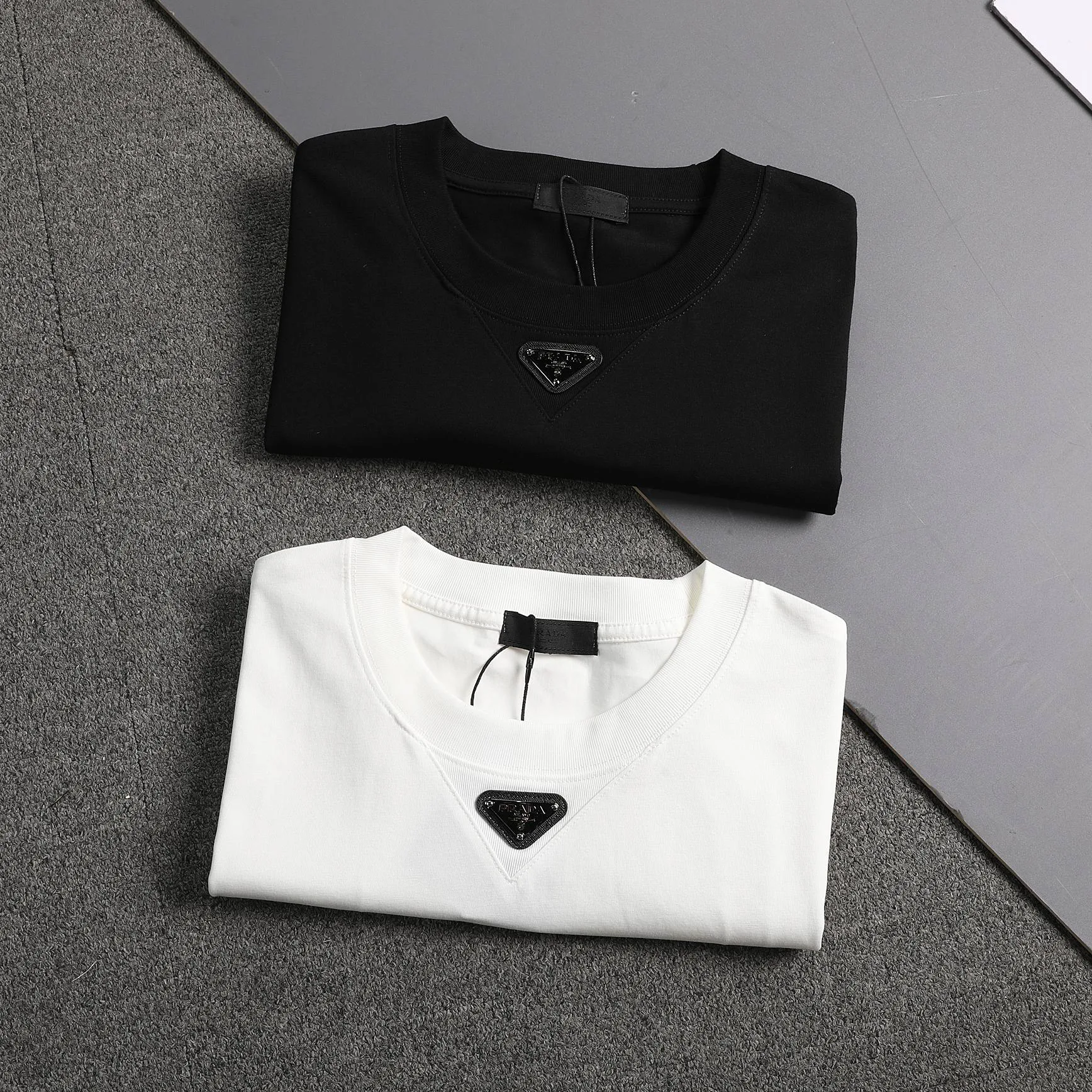 Футболки Женские Prada 10151595