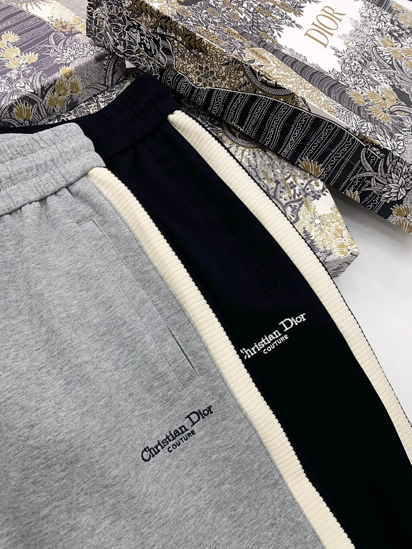 Брюки Мужские Christian Dior 10460053