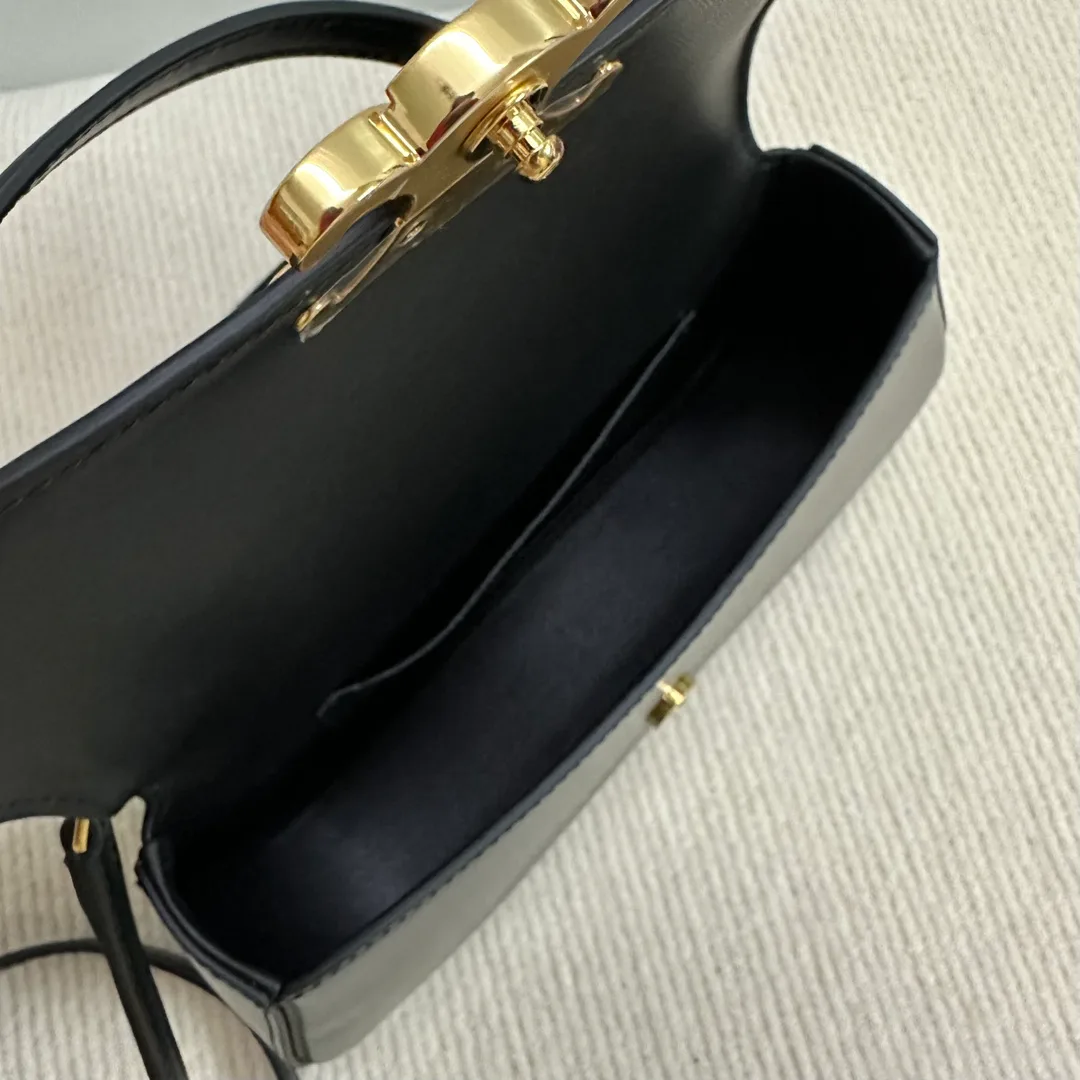 Классические Сумки Женские Celine 11512156