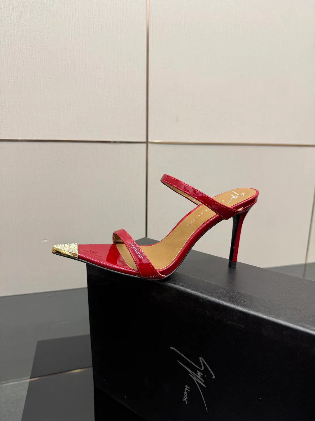 Босоножки Женские Giuseppe Zanotti 5052100