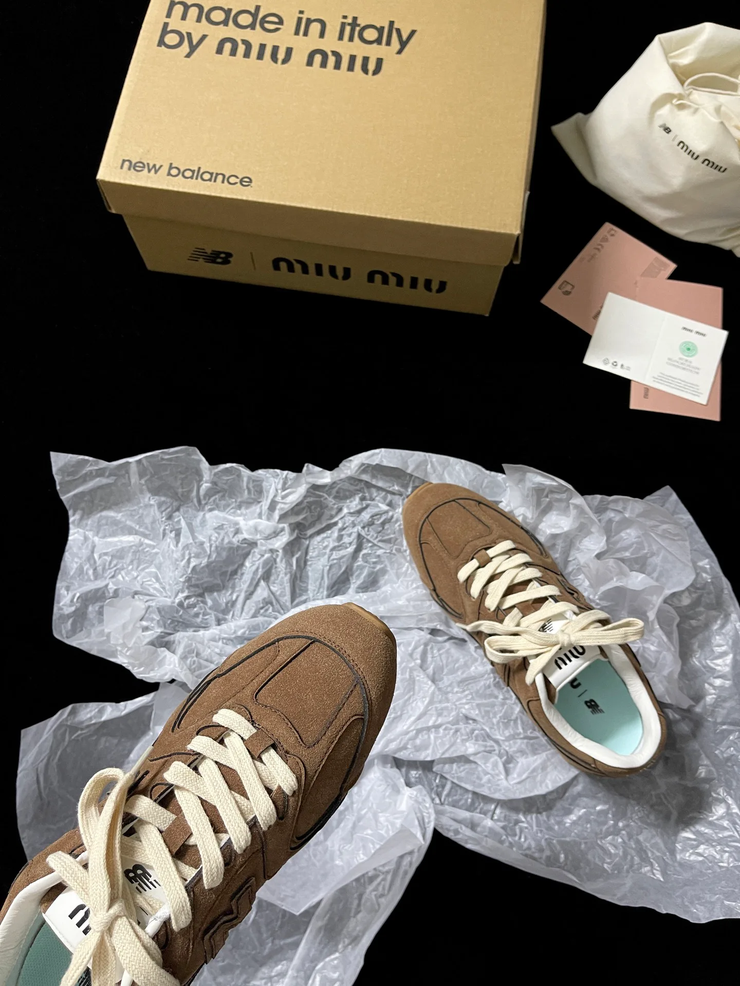 Кроссовки Женские Miu Miu 13411