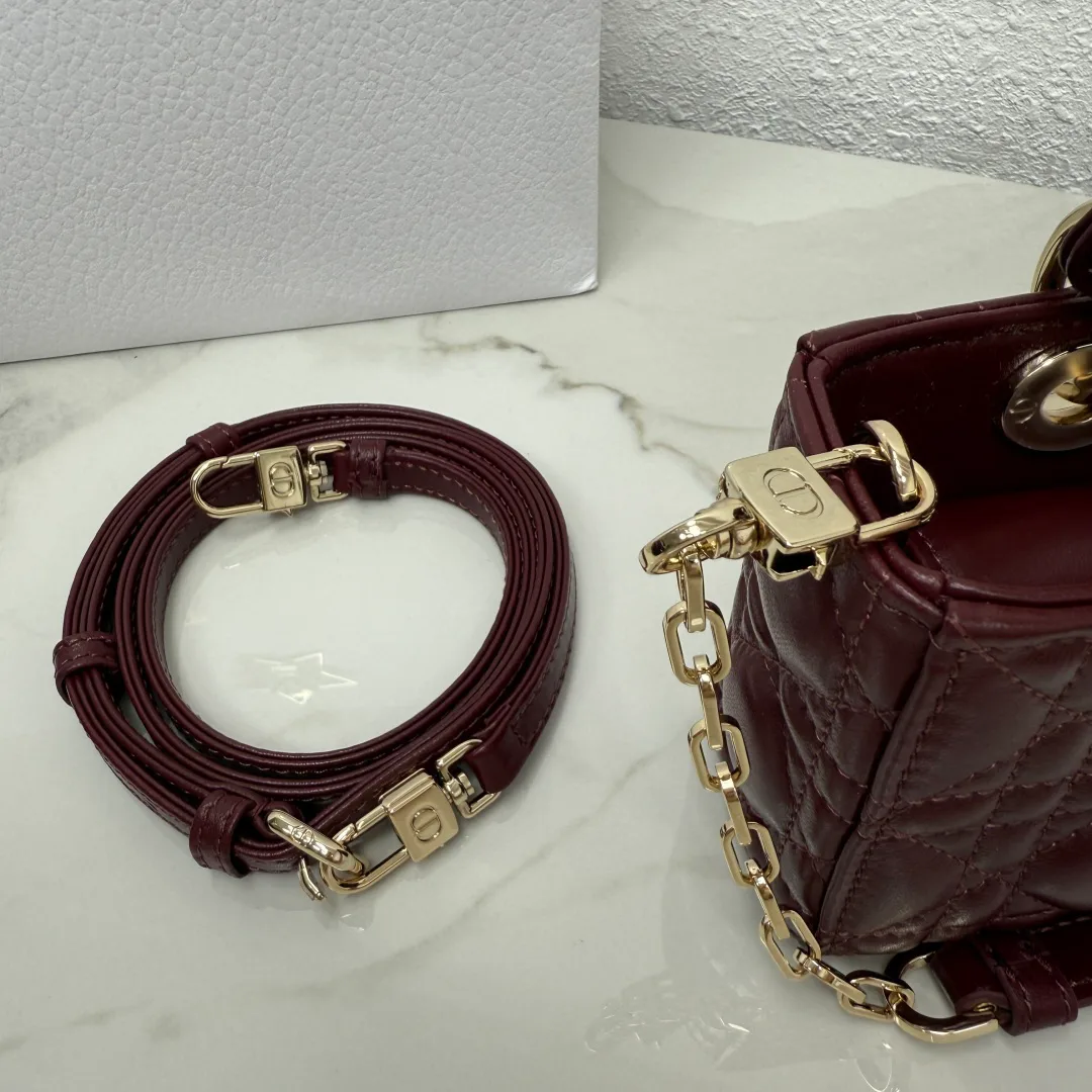 Классические Сумки Женские Christian Dior 17601430