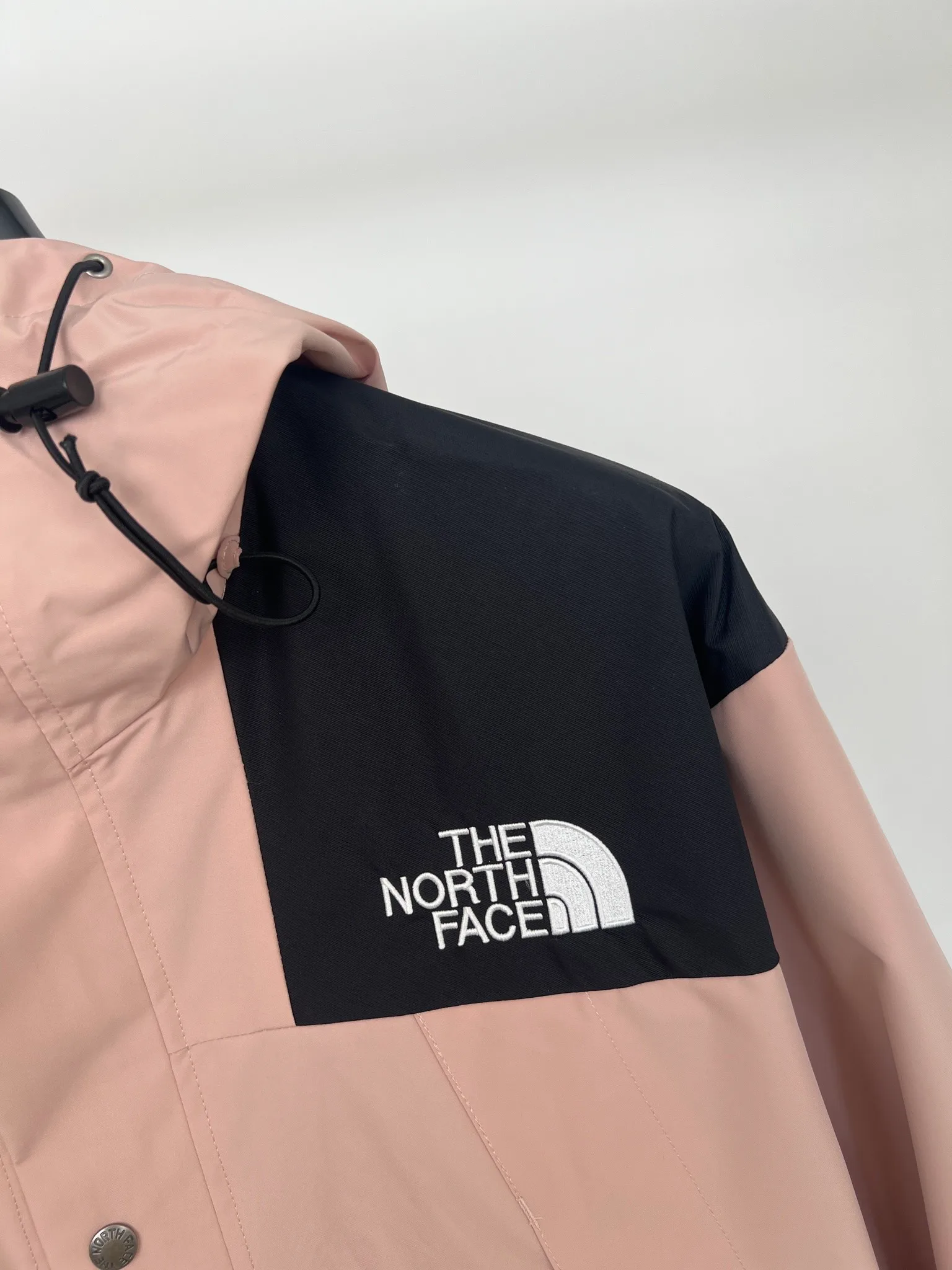 Куртки И Пуховики Женские The North Face 18416098