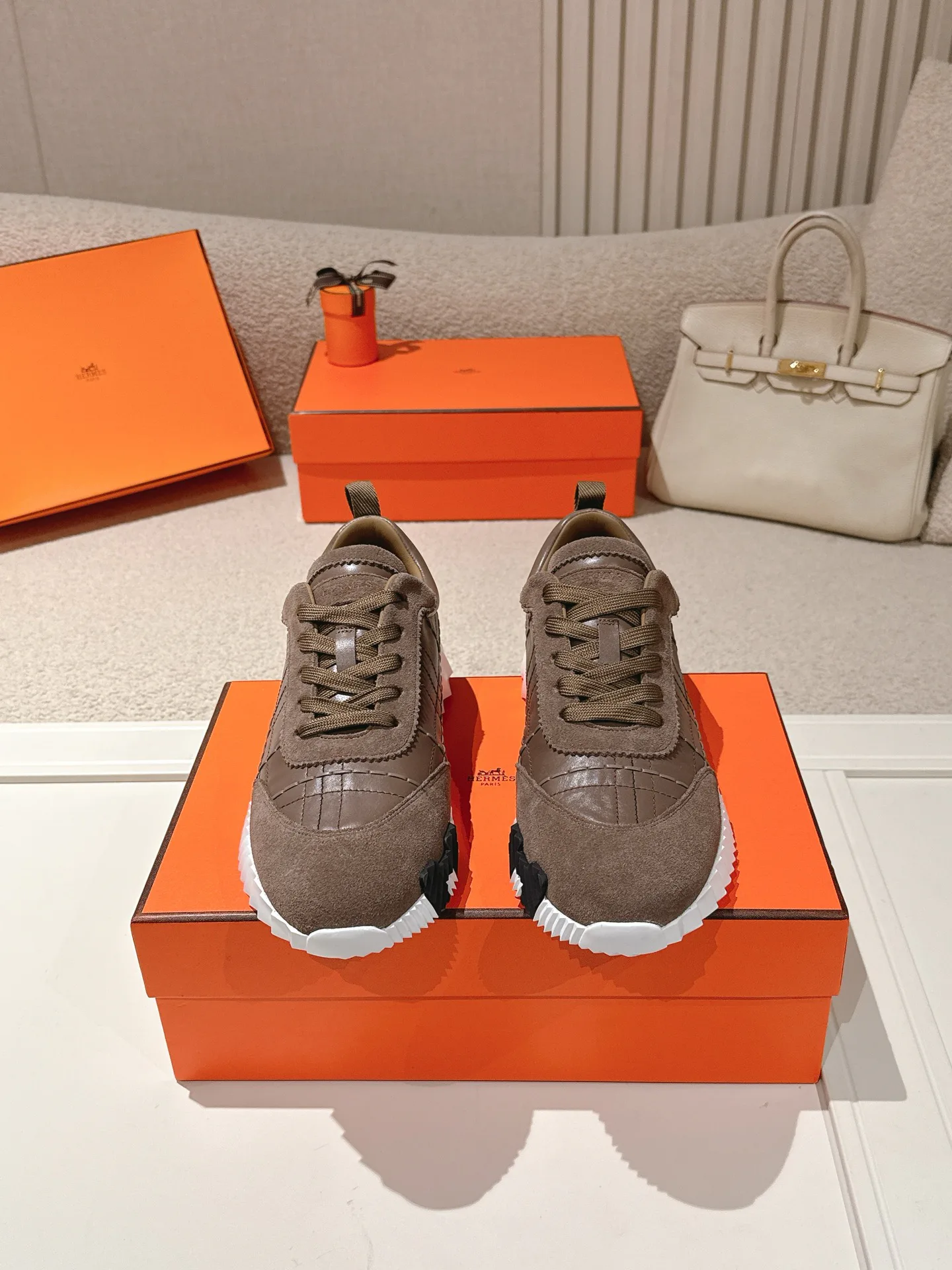 Кроссовки Женские Hermes 12783909