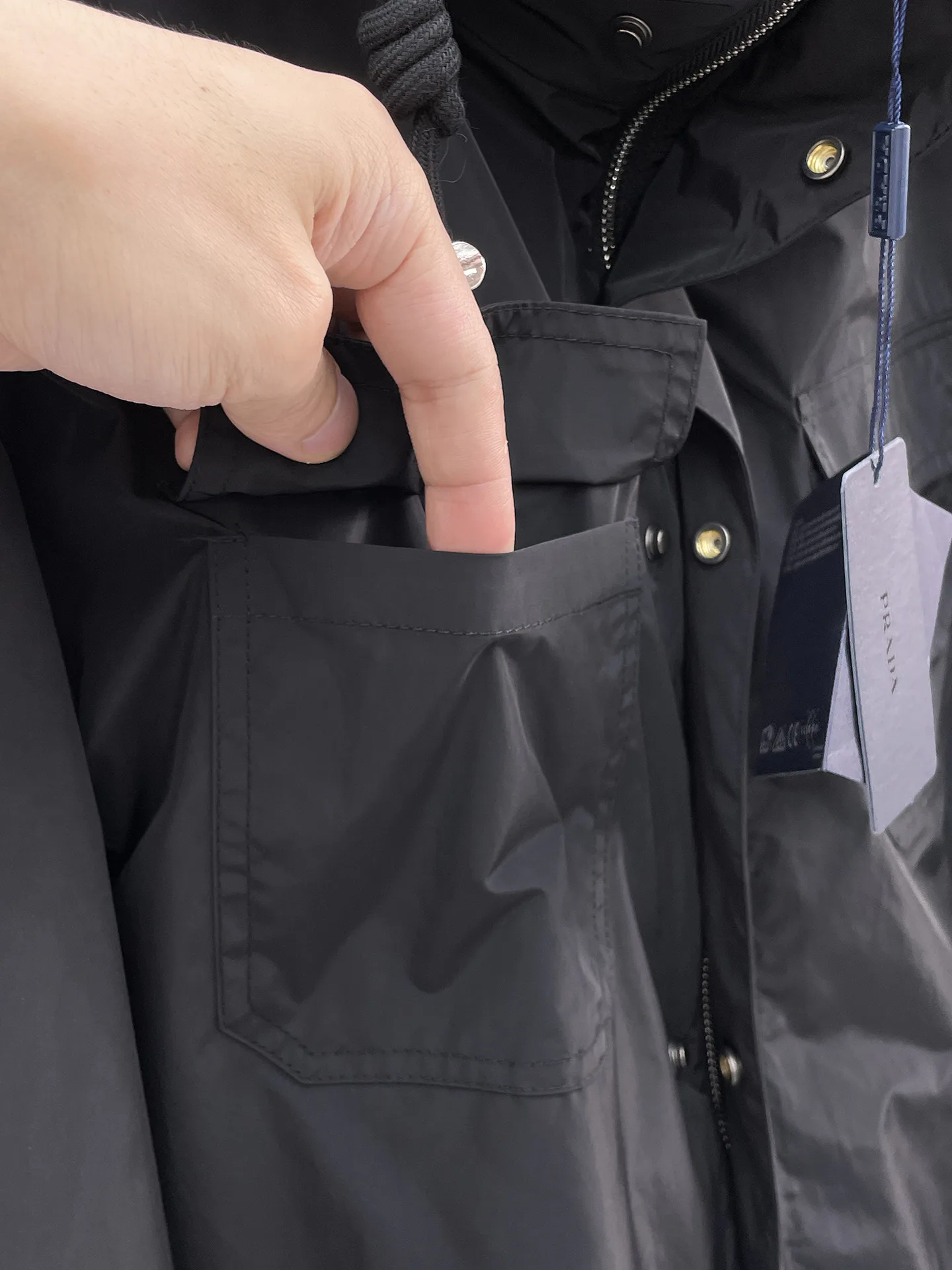 Куртки И Пуховики Мужские Prada 9352318