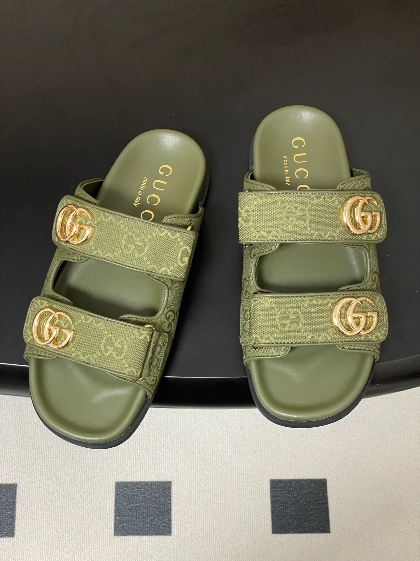 Сандалии Женские Gucci 11777365