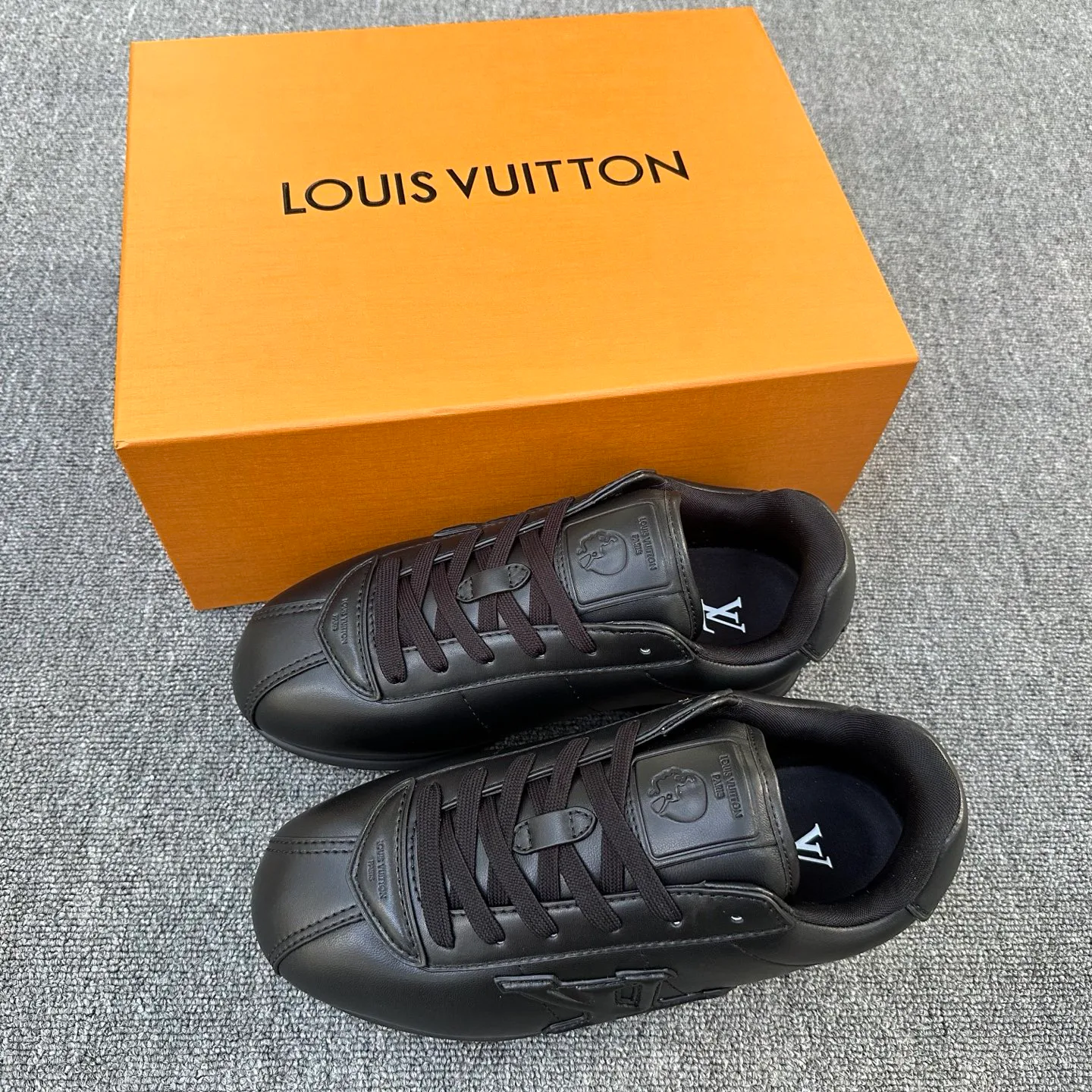 Кроссовки Мужские Louis Vuitton 1515870