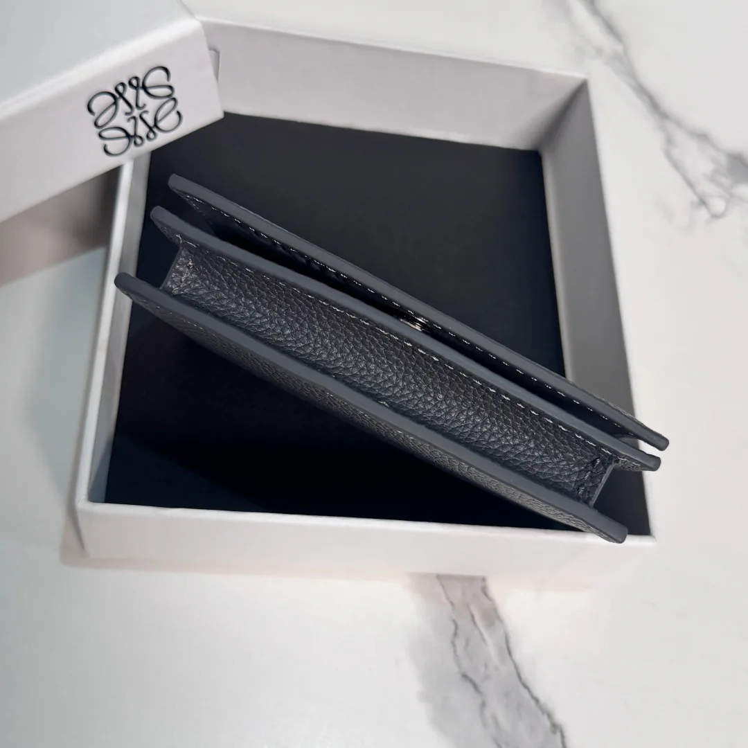 Клатчи Женские Loewe 17927446