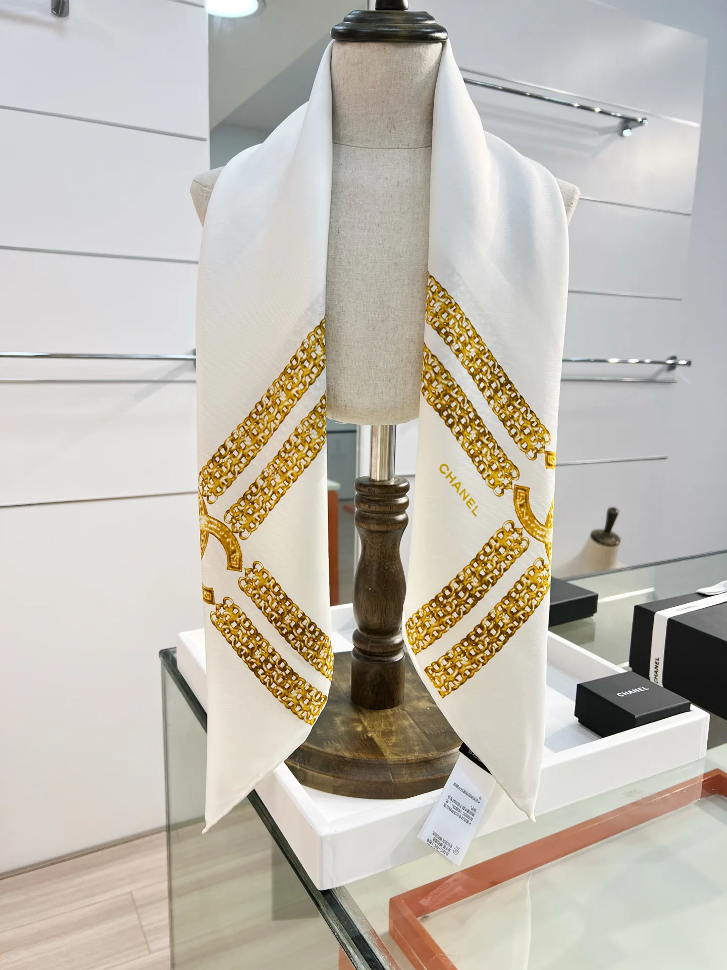 Платки Chanel 11616367