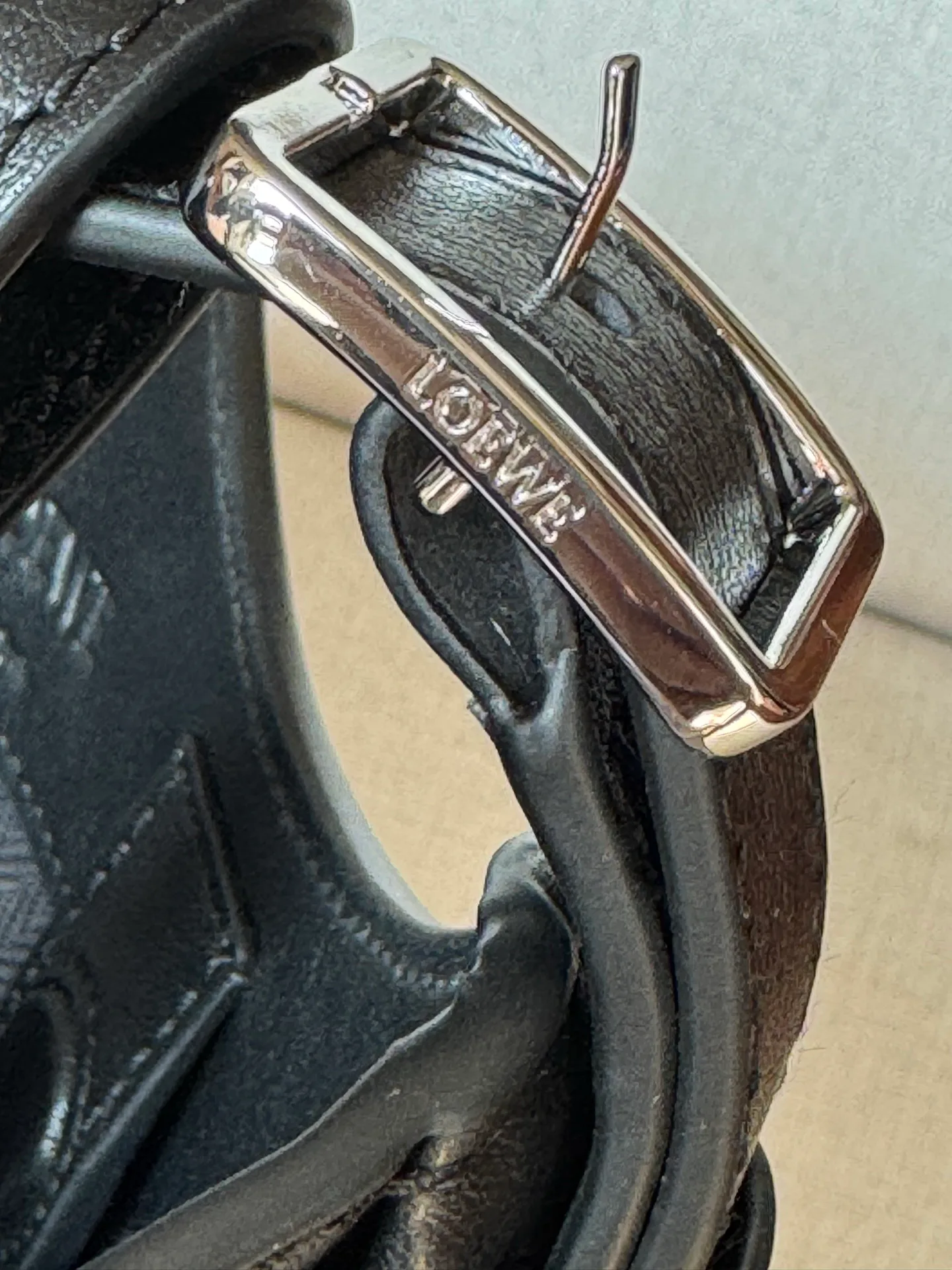 Классические Сумки Женские Loewe 1889748