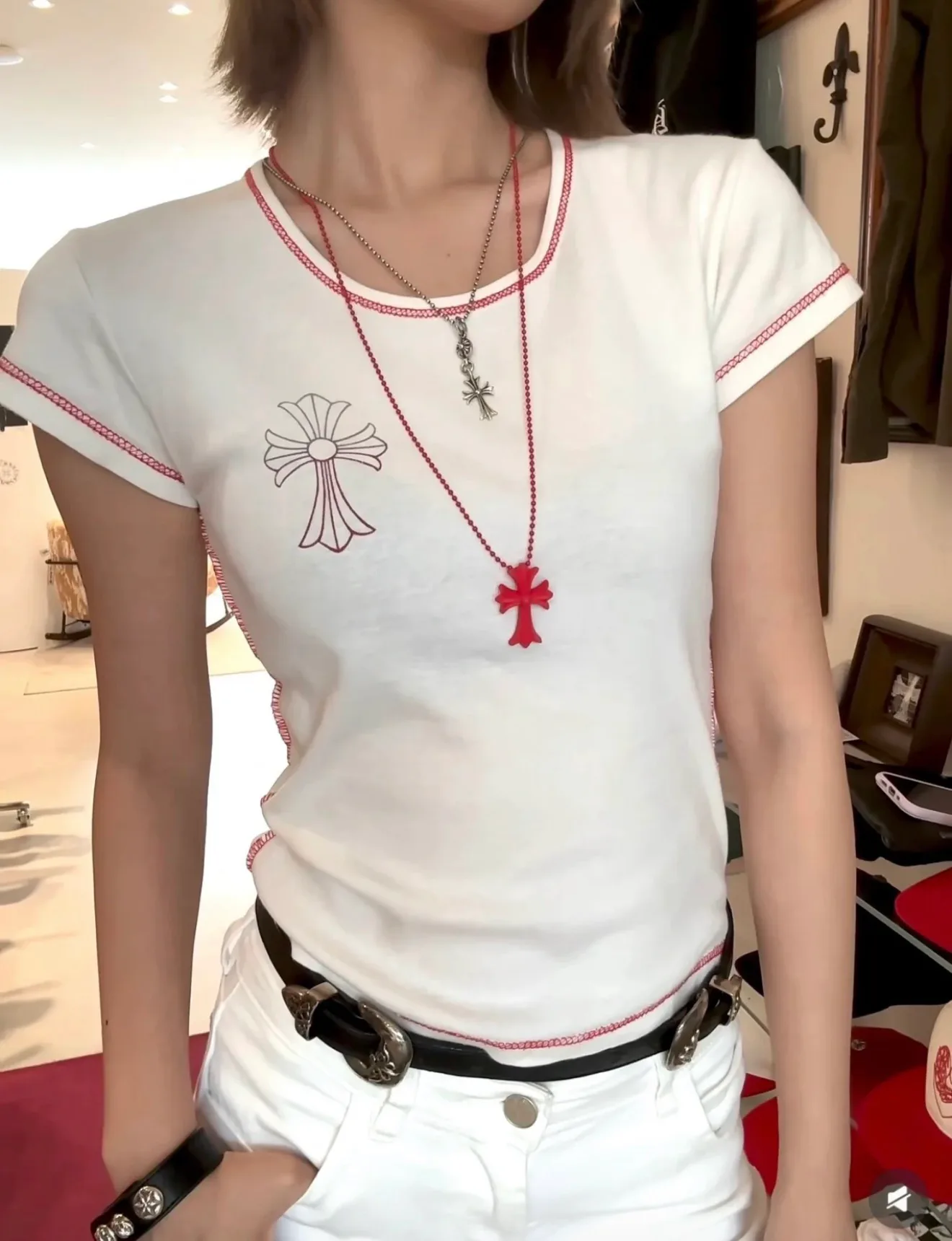 Футболки Женские Chrome Hearts 17606596