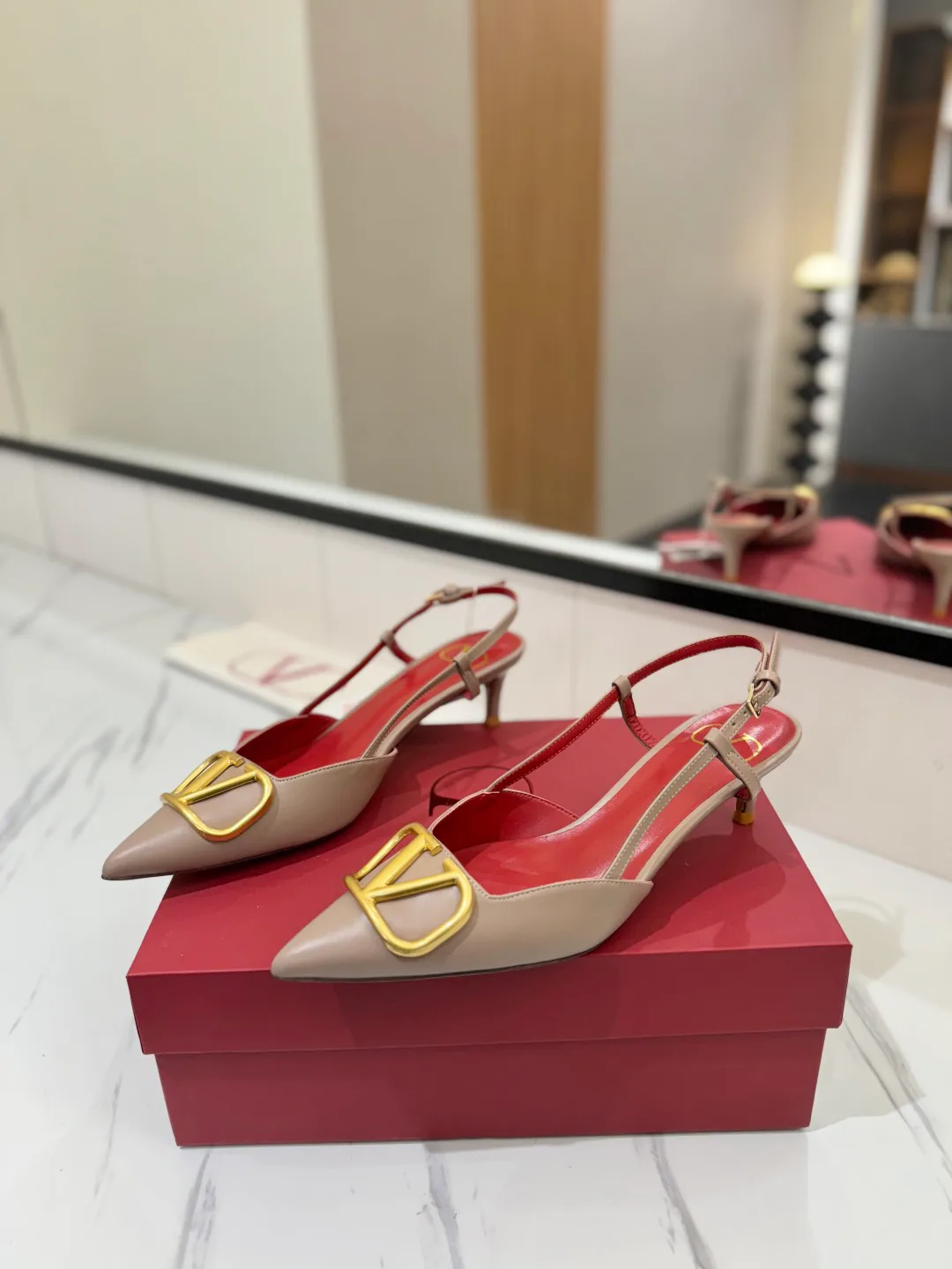 Босоножки Женские Valentino 11516244