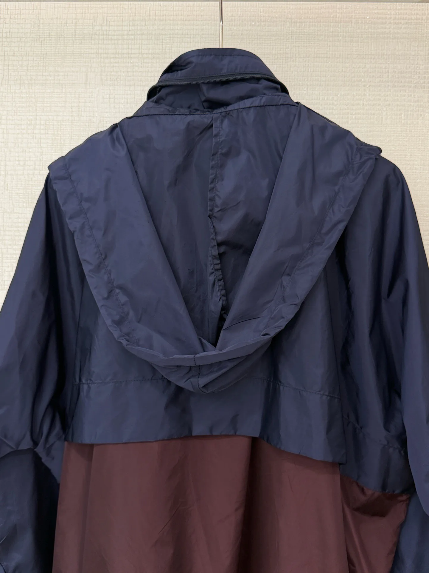Куртки И Пуховики Женские Prada 11533771