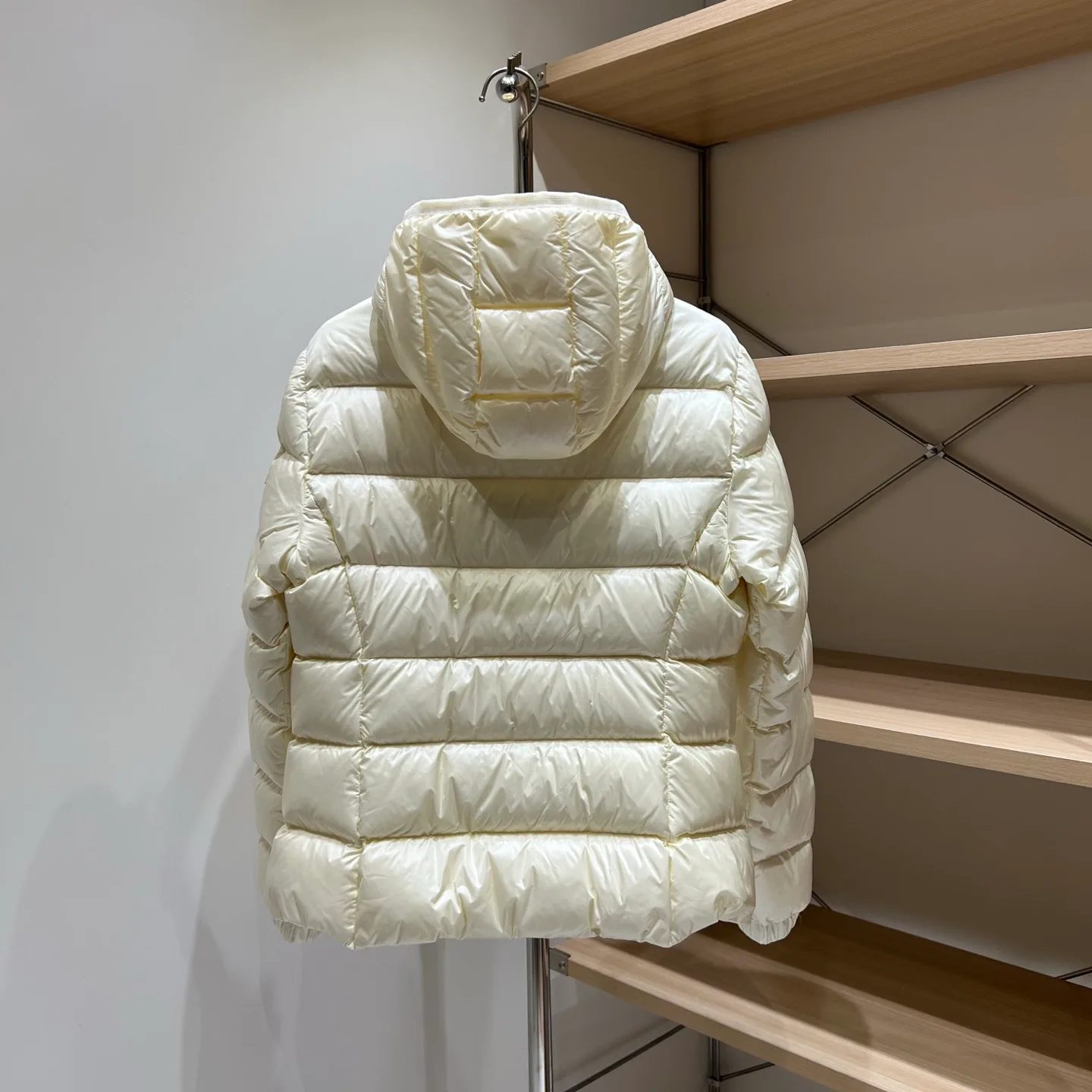 Куртки И Пуховики Женские Moncler 18043628