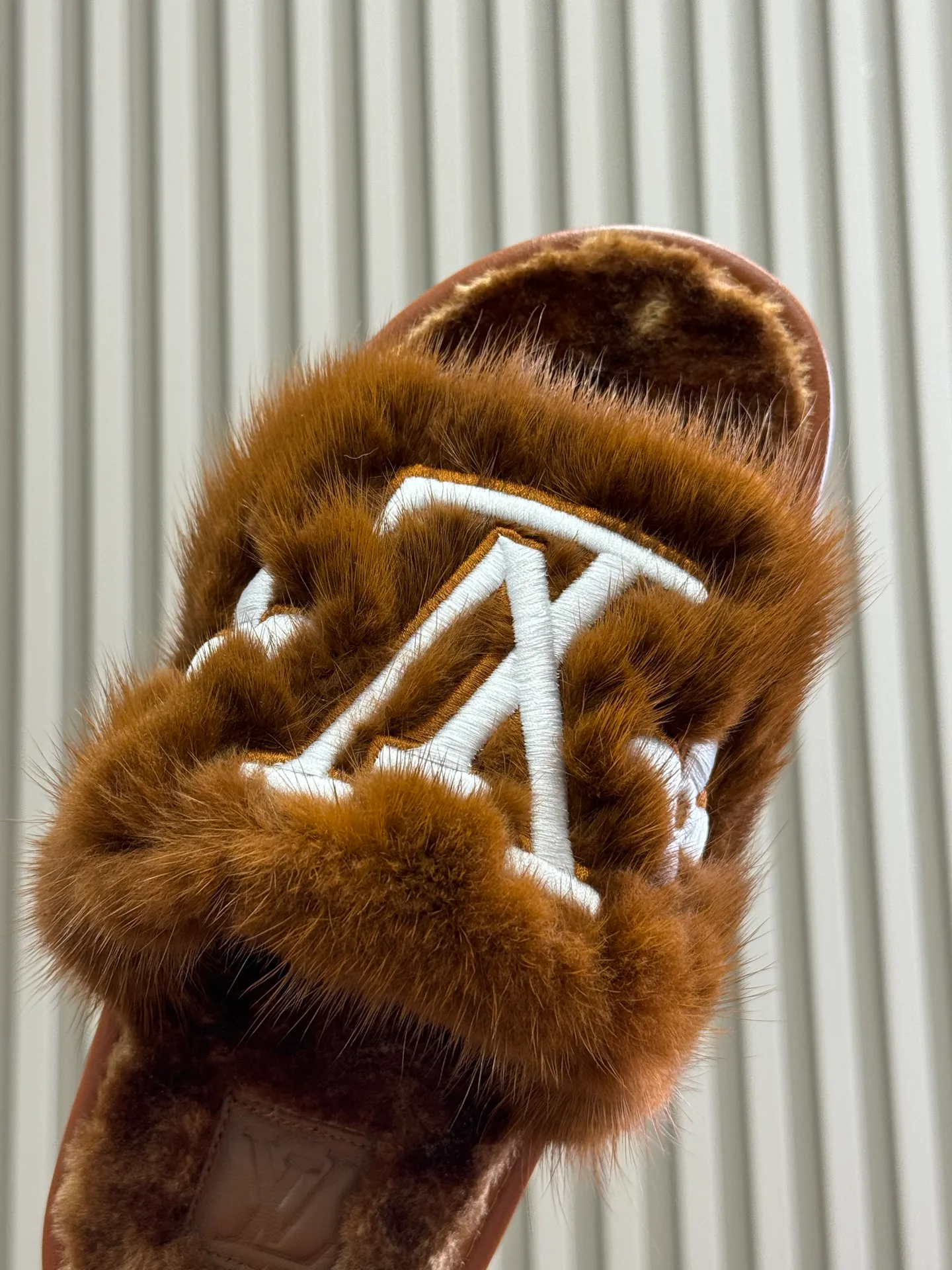 Тапочки Женские Louis Vuitton 137511