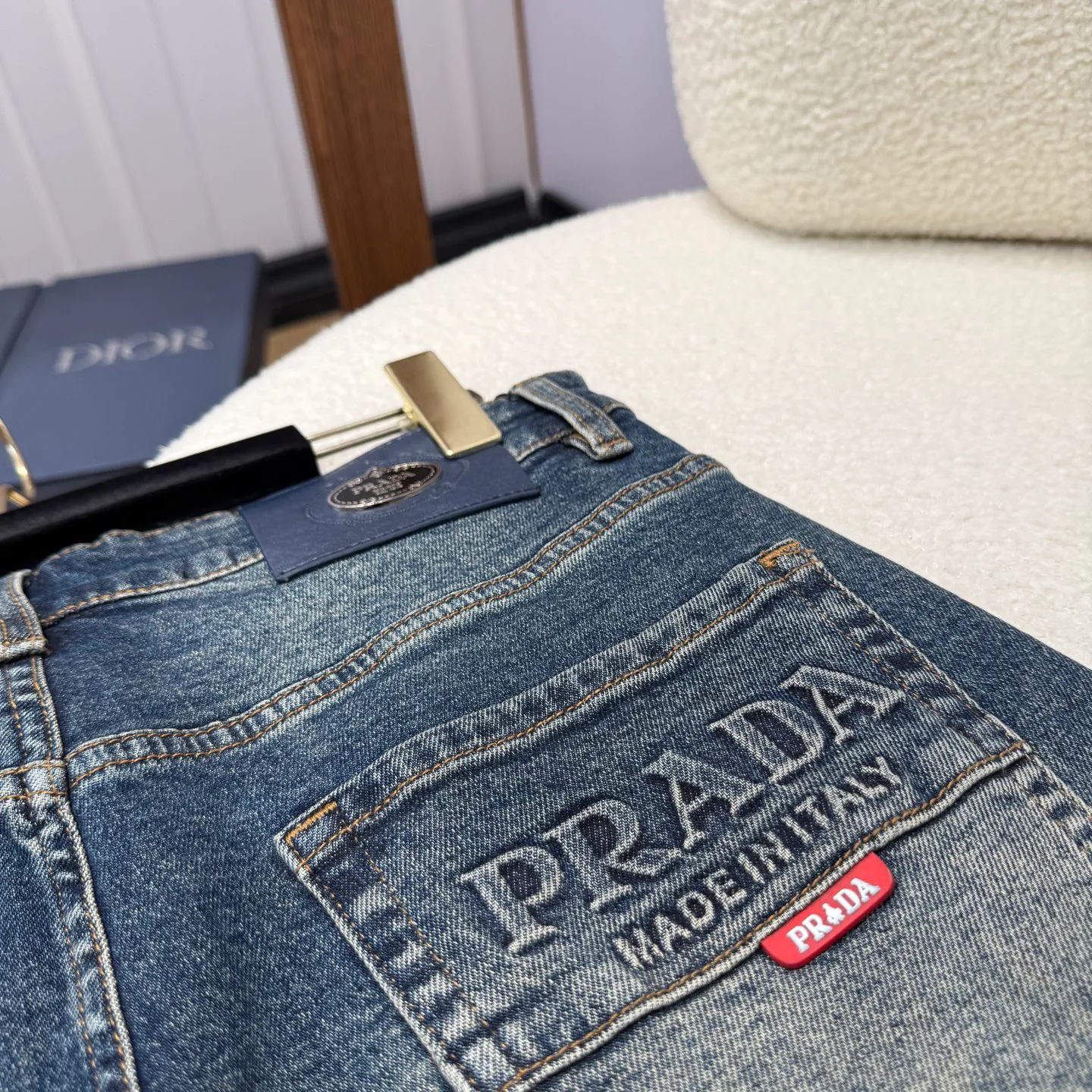 Джинсы Мужские Prada 18029716