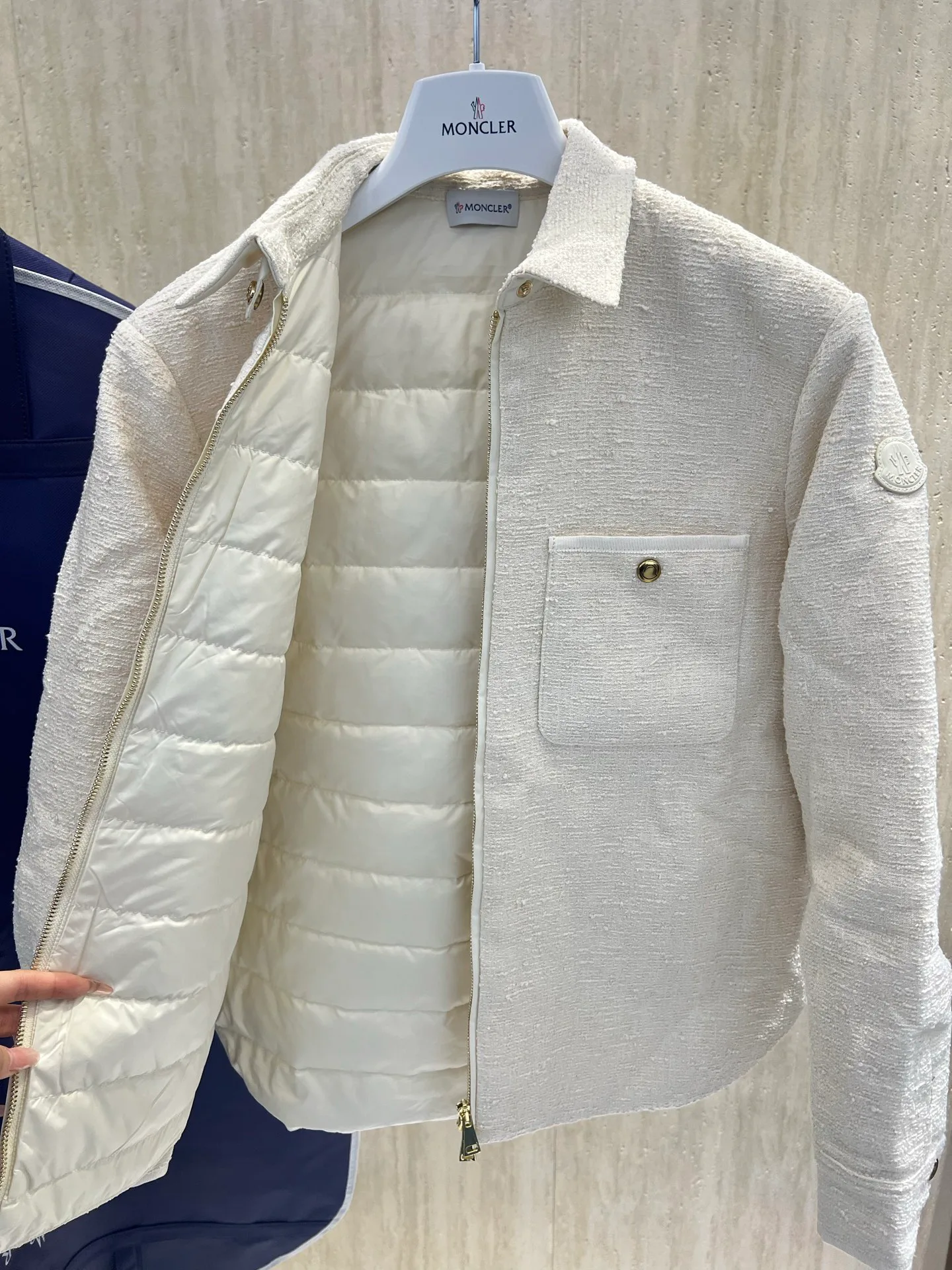 Куртки И Пуховики Женские Moncler 18723378