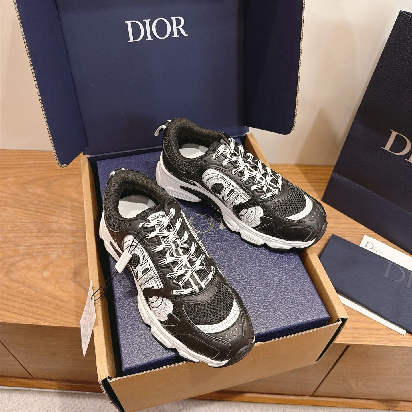 Кроссовки Женские Christian Dior 18765766