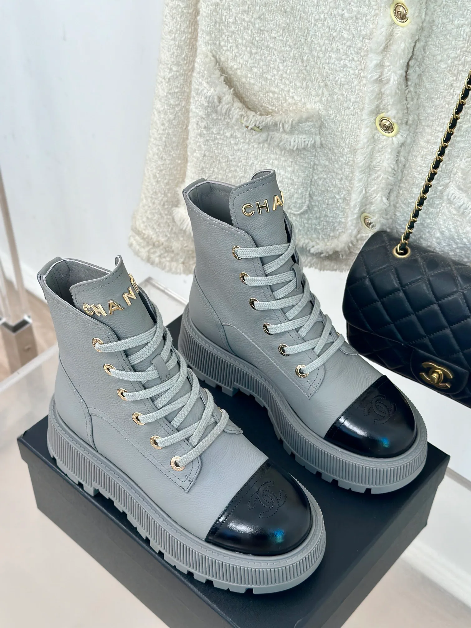 Ботинки Женские Chanel 18154359