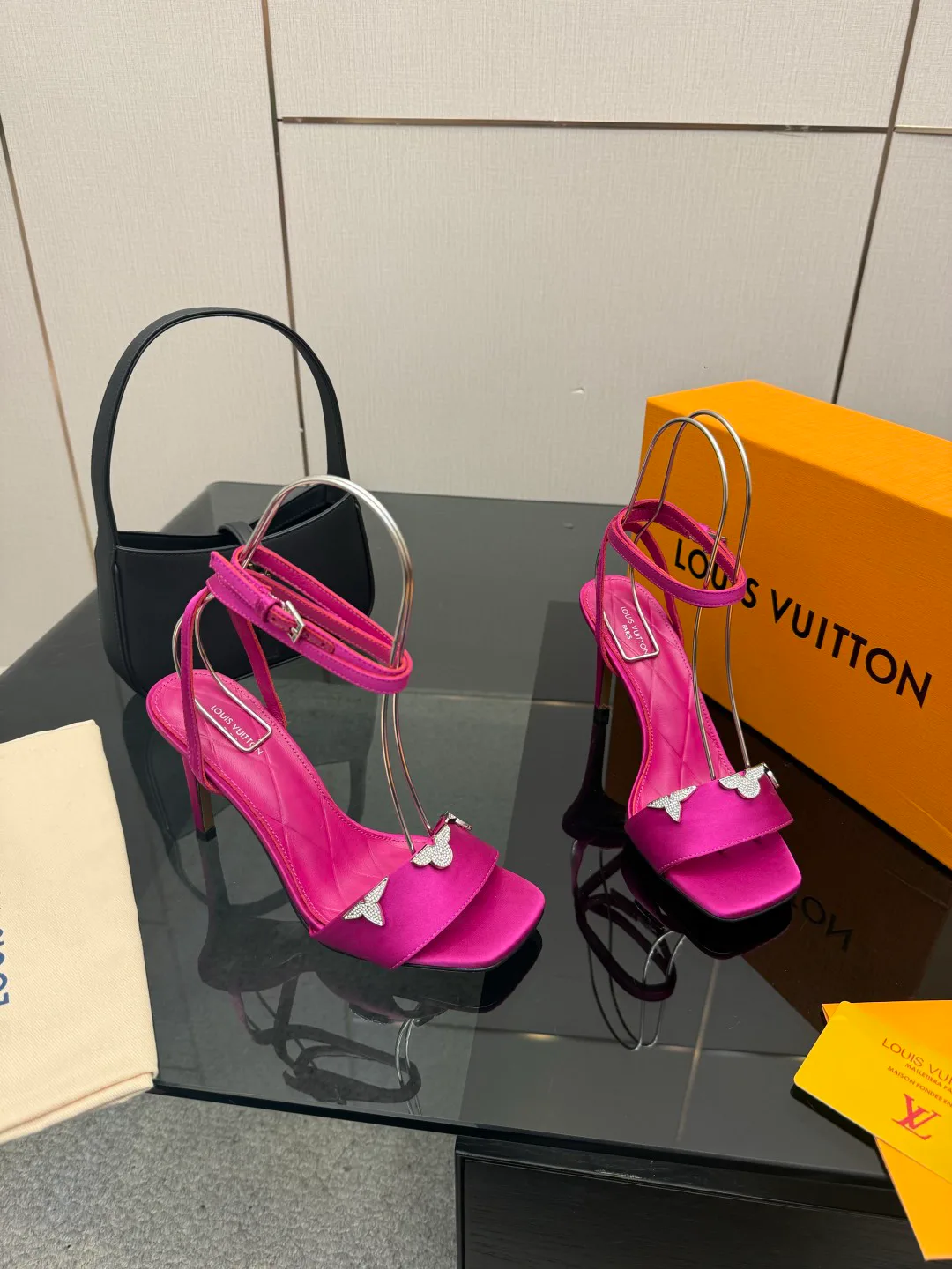 Босоножки Женские Louis Vuitton 5052034