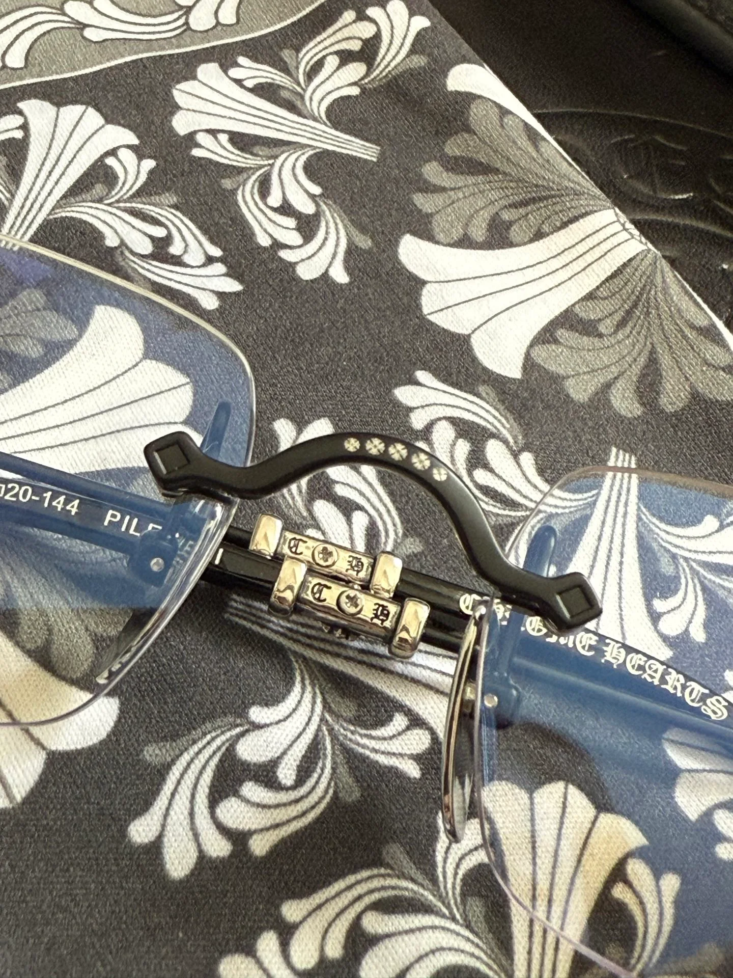 Очки Chrome Hearts 1425391