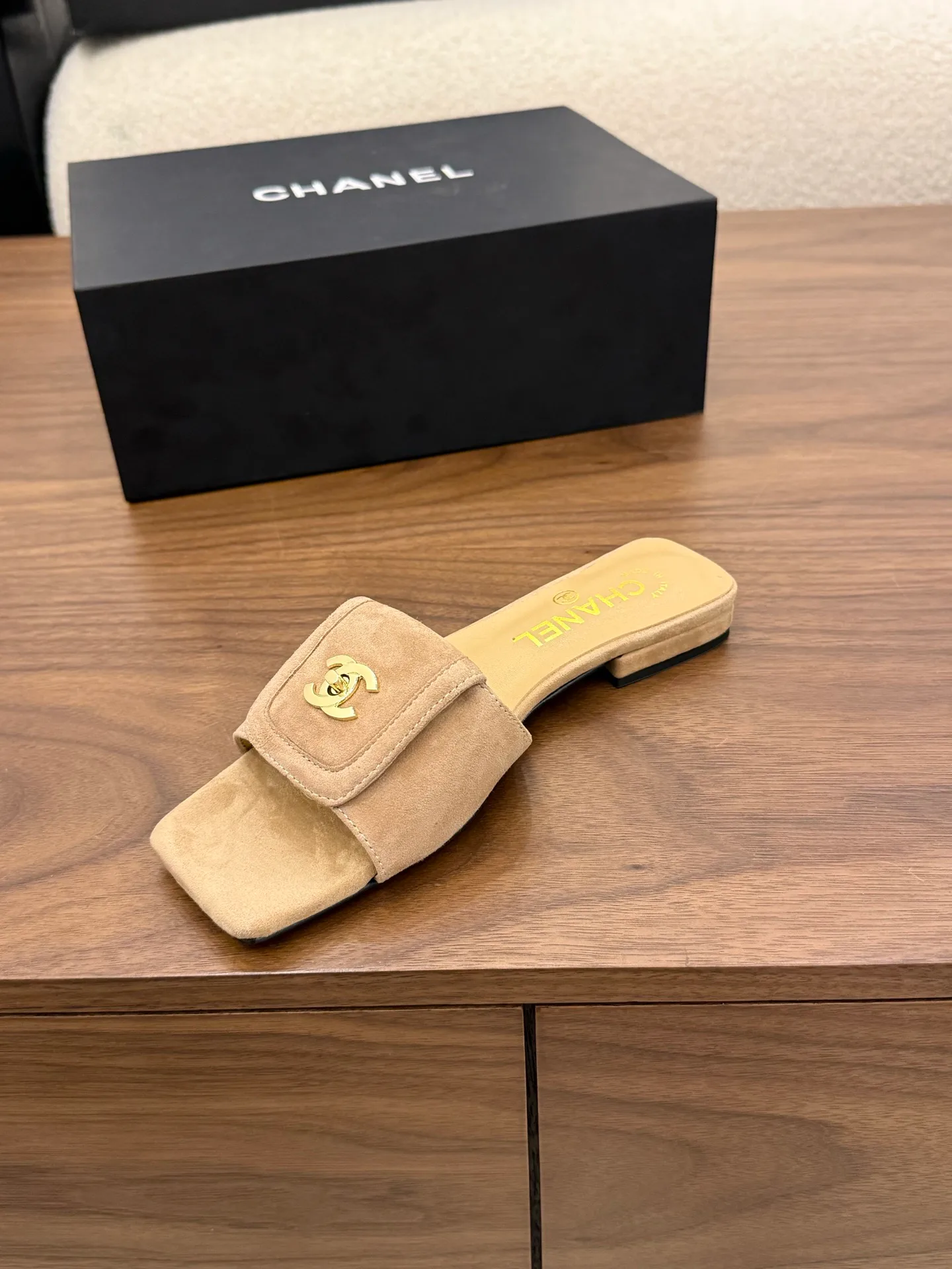 Сандалии Женские Chanel 13444884