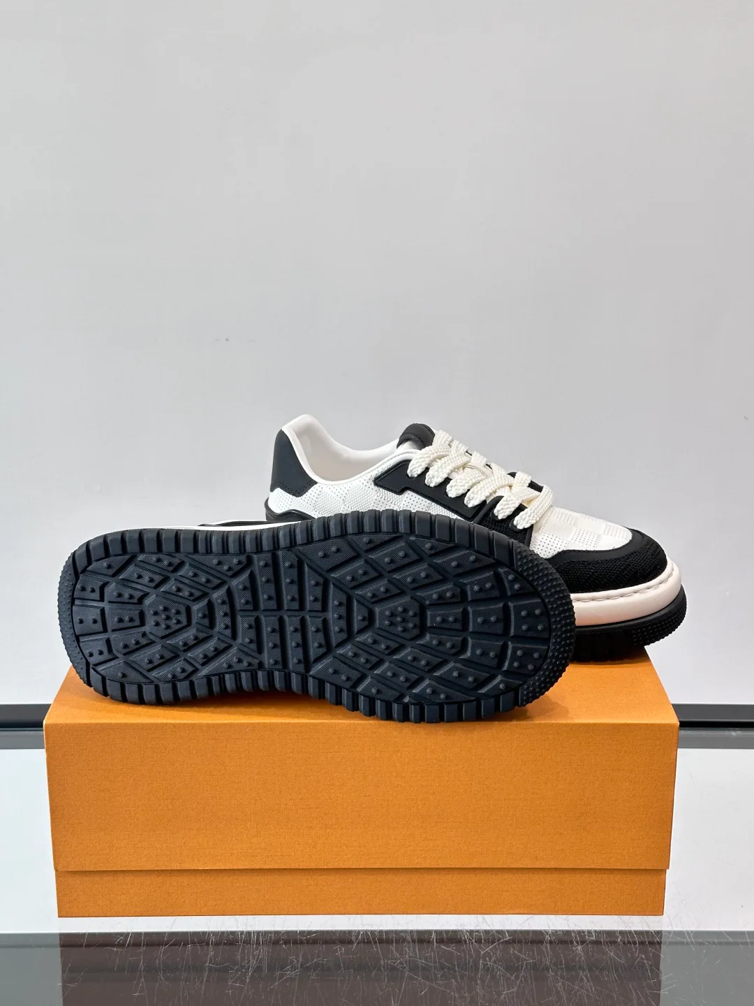 Кроссовки Мужские Louis Vuitton 13452999